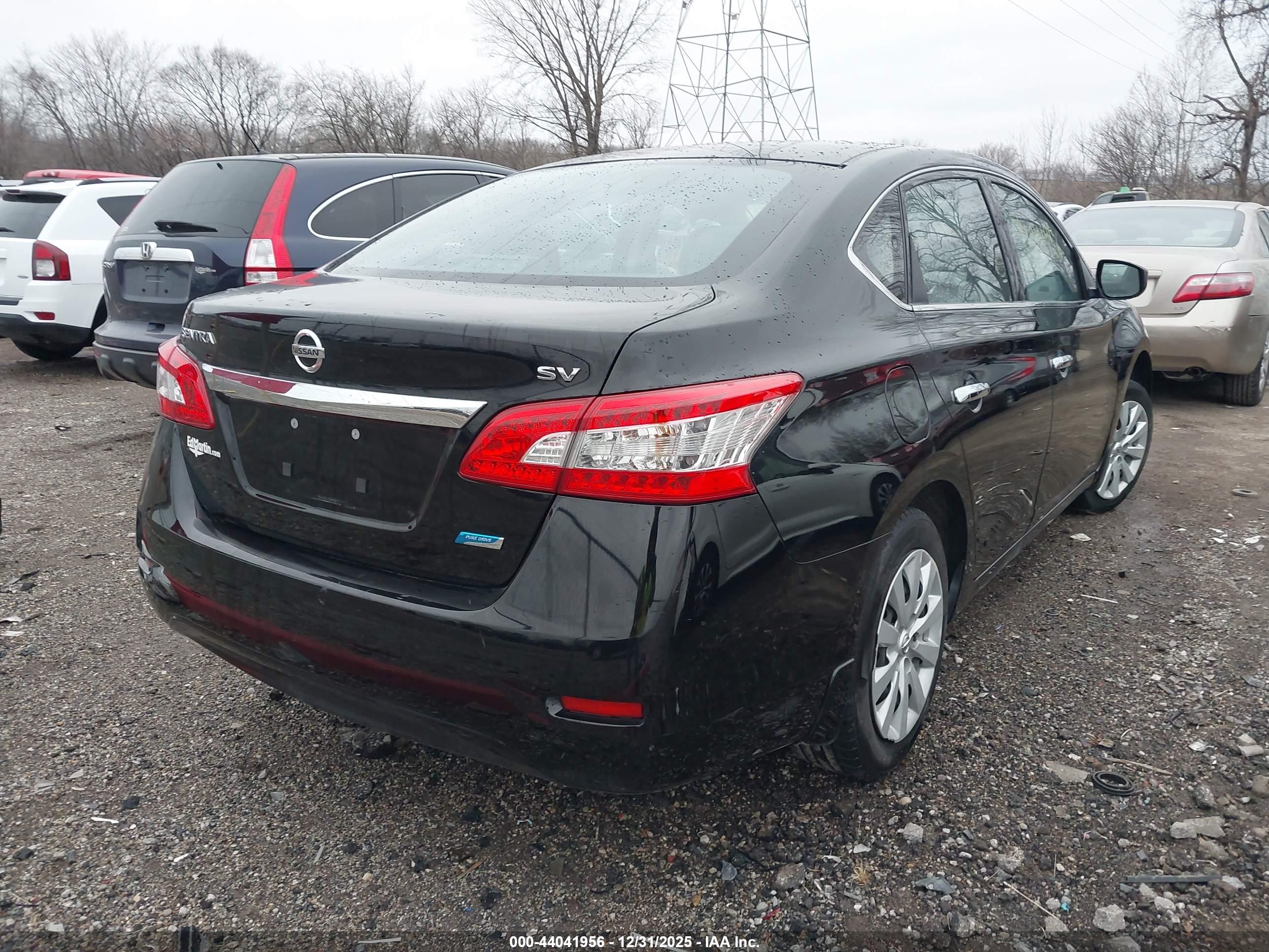 NISSAN SENTRA image 4