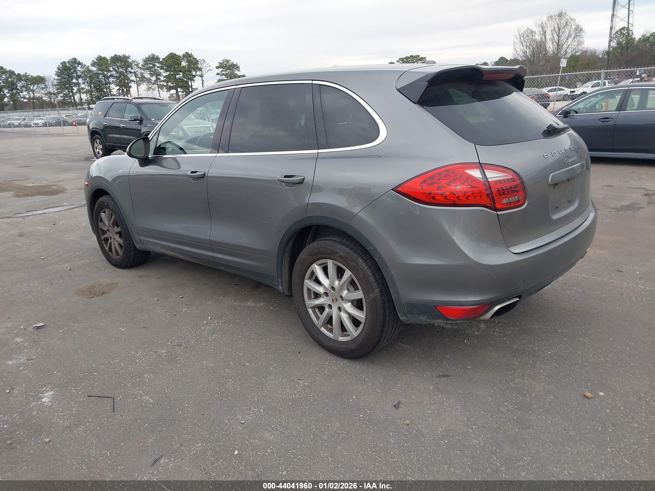 PORSCHE CAYENNE image 3