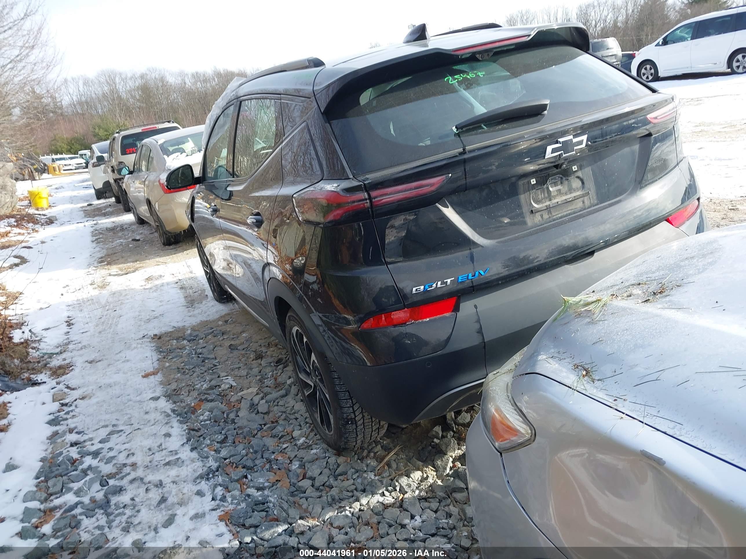 CHEVROLET BOLT image 3
