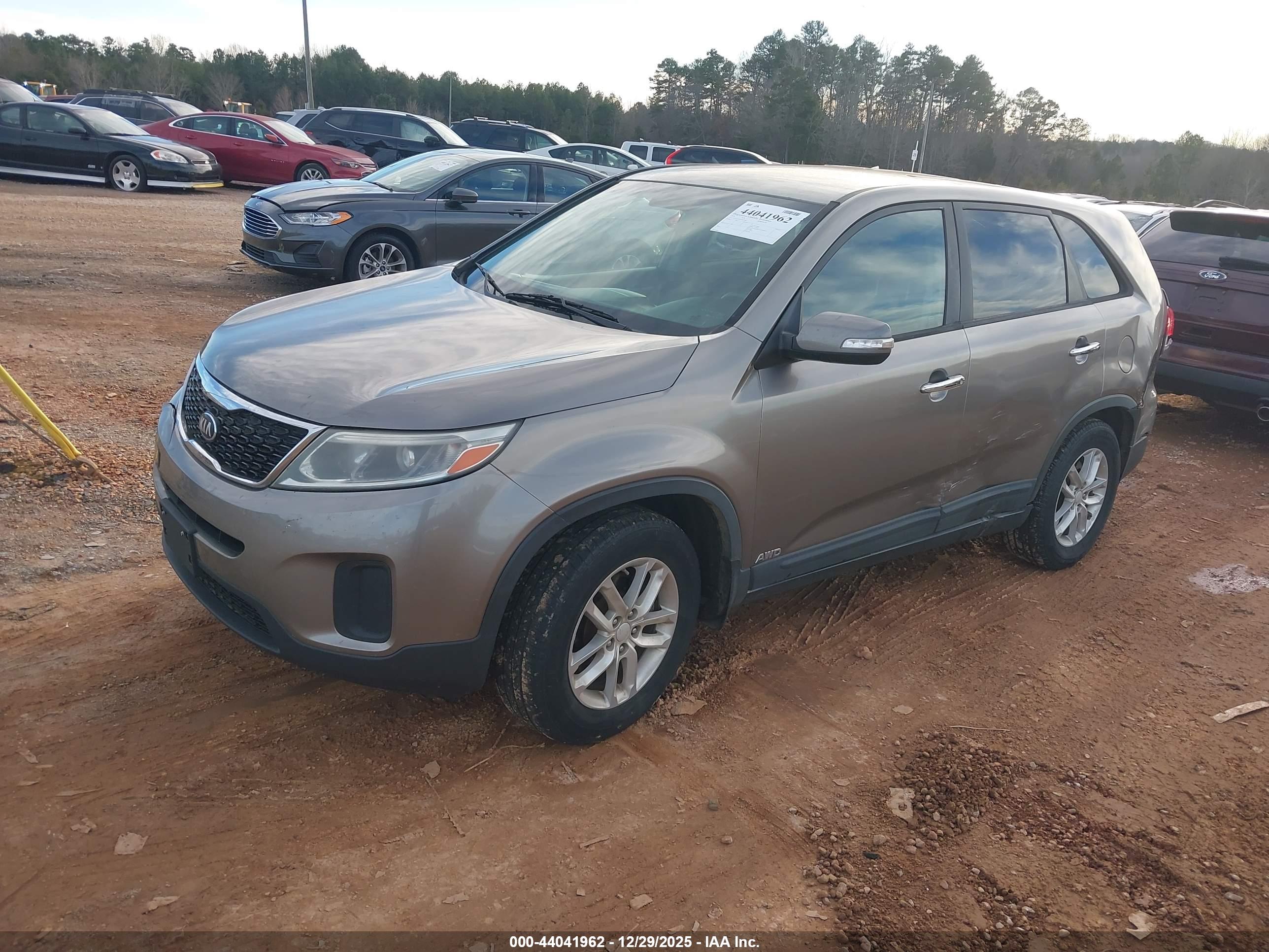 KIA SORENTO image 2