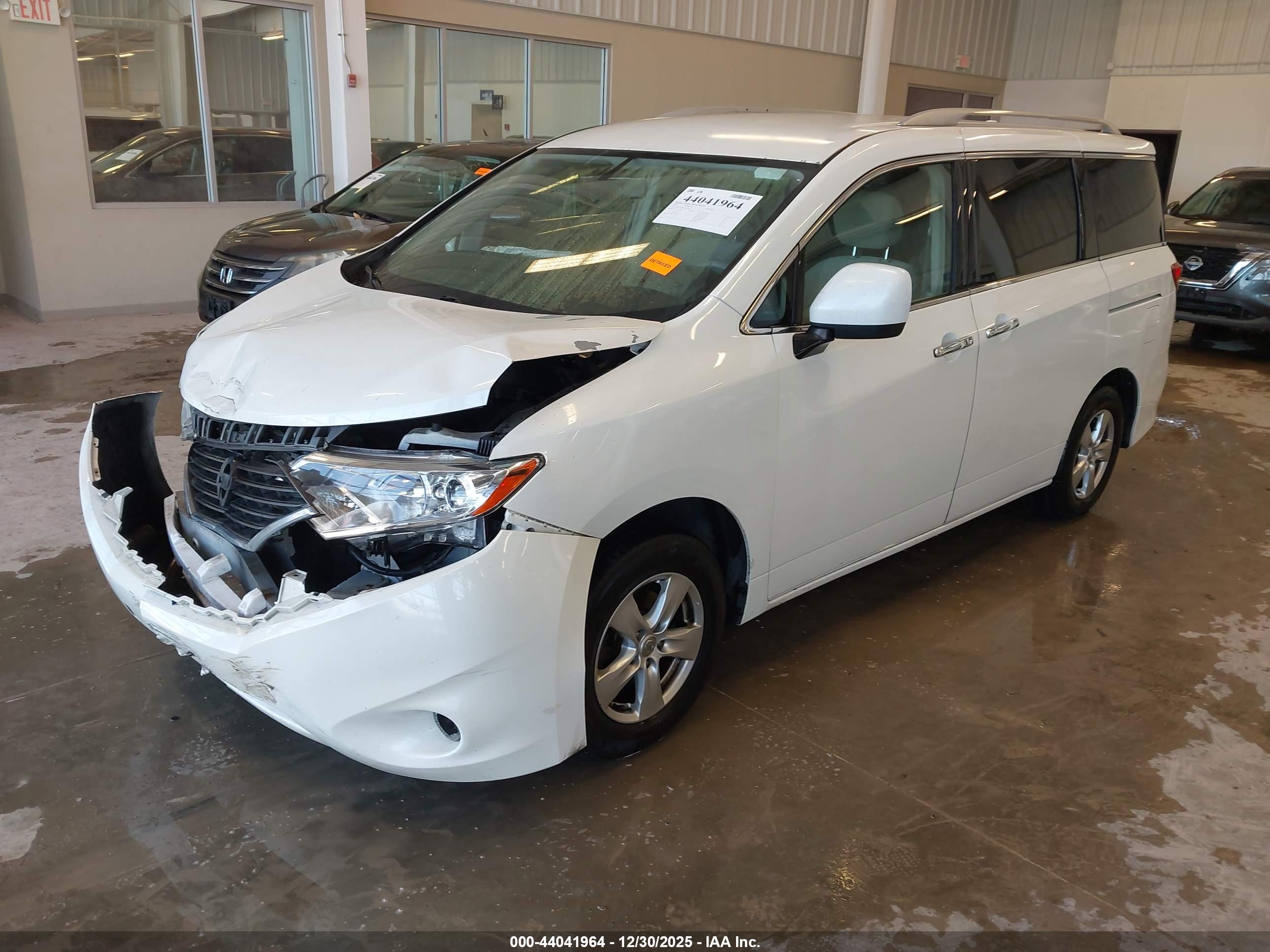 NISSAN QUEST image 2