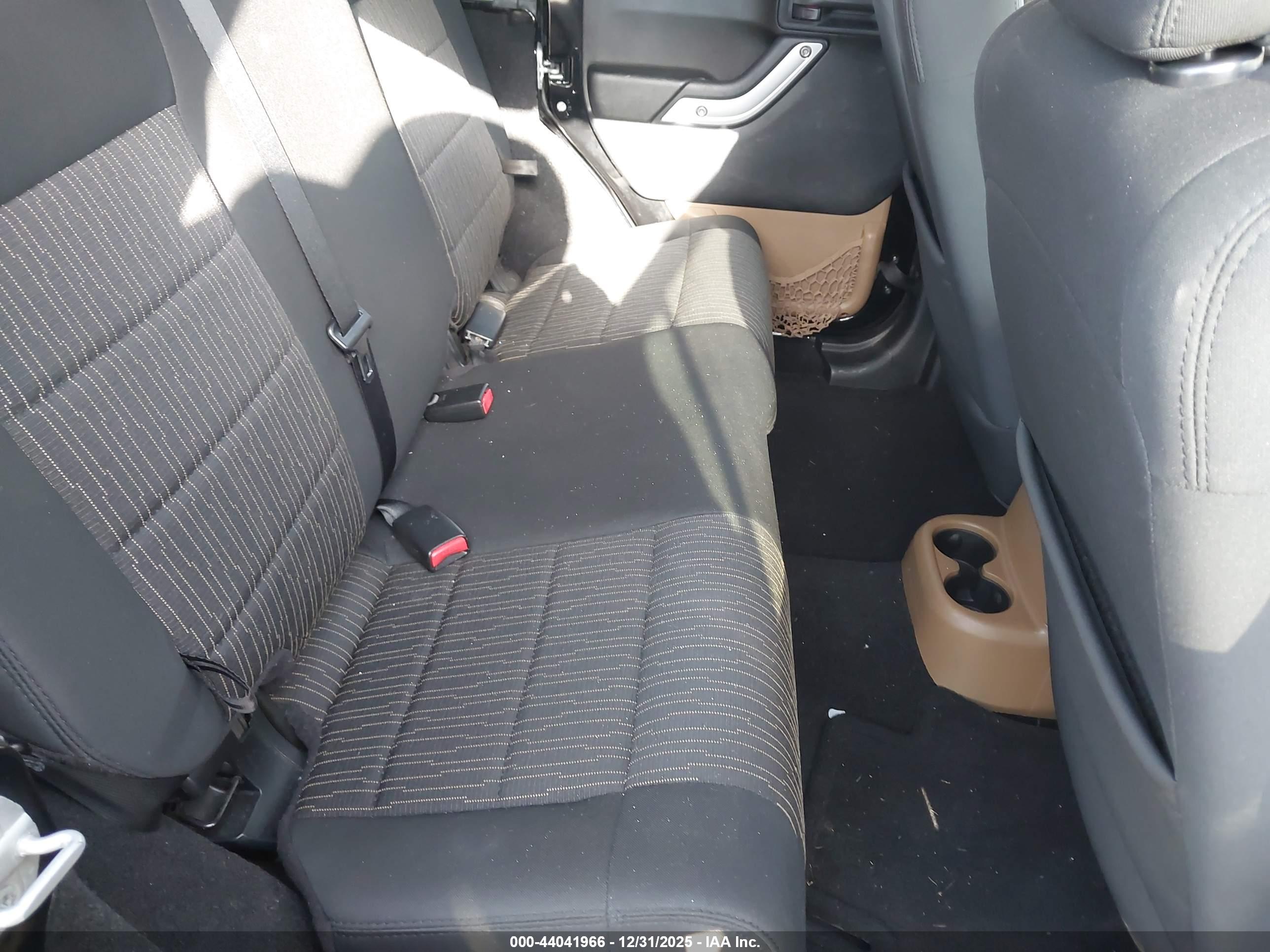 JEEP WRANGLER image 8