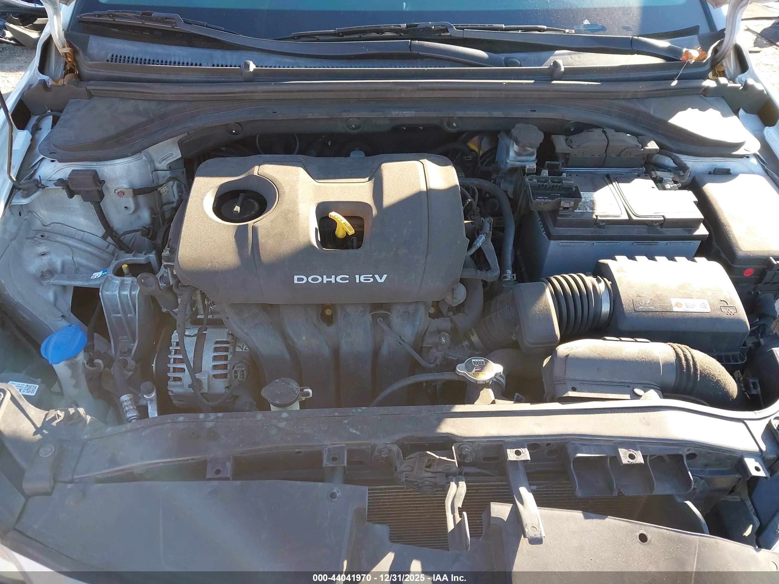 HYUNDAI ELANTRA image 10