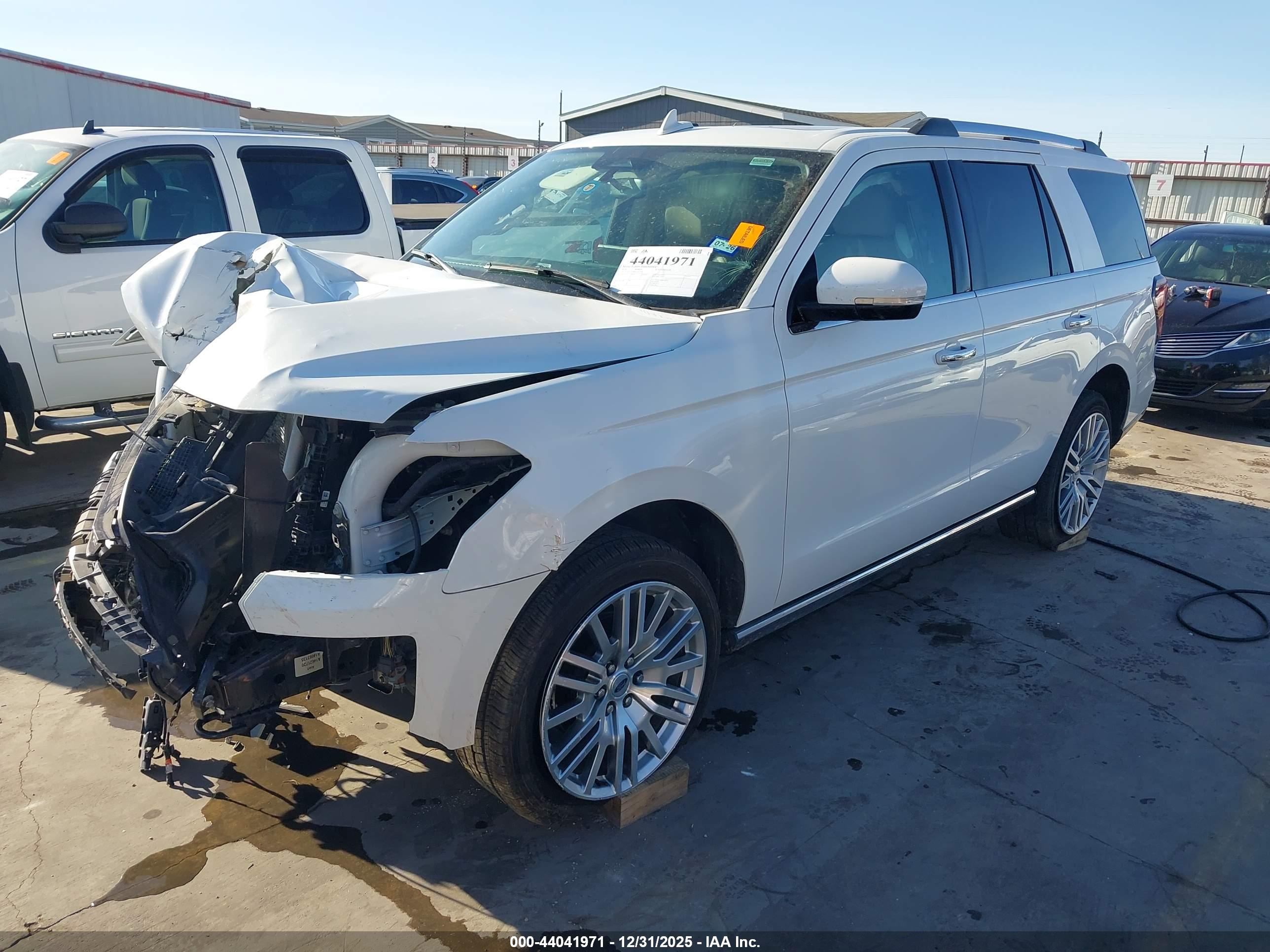 FORD EXPEDITION image 2