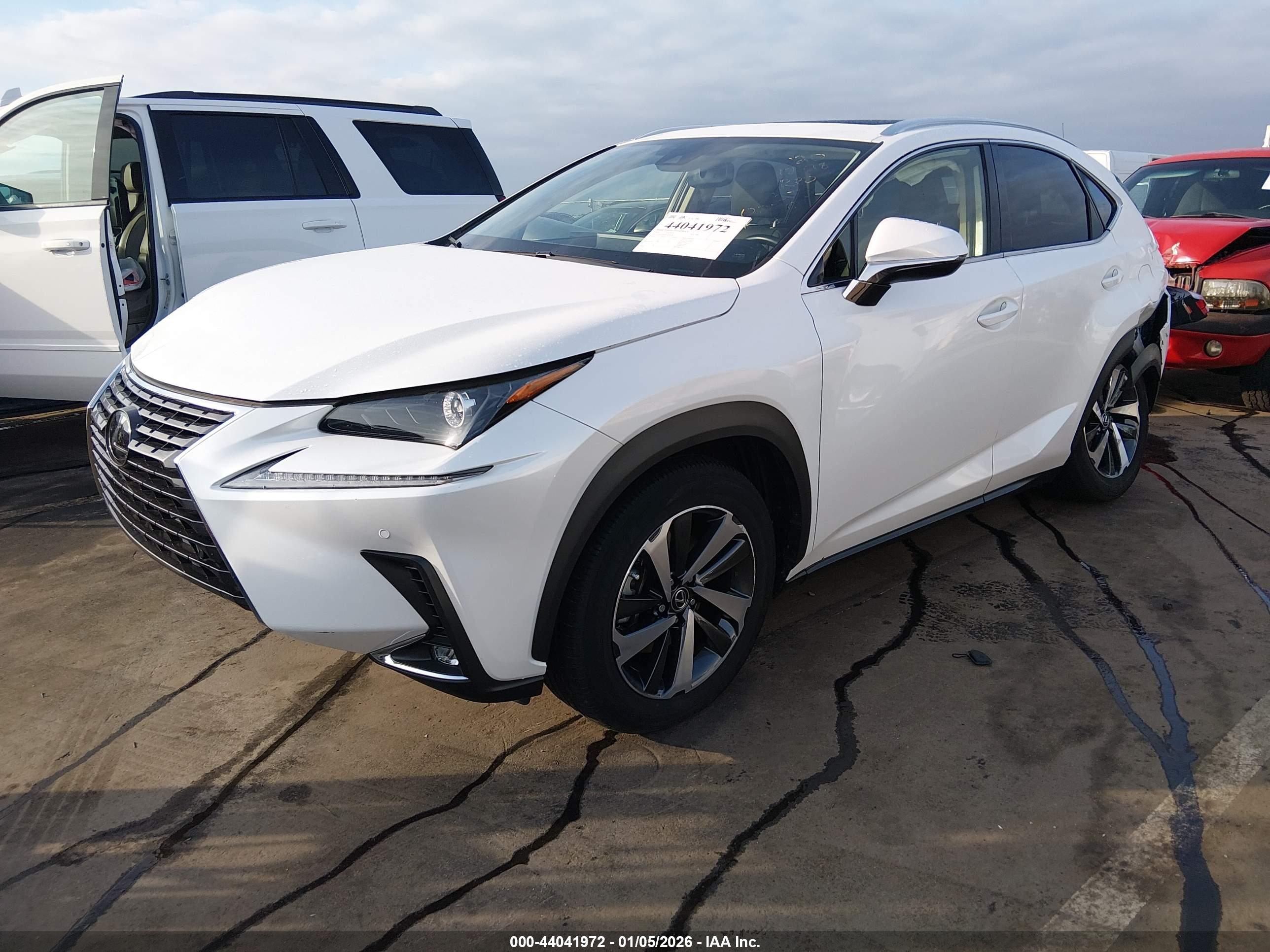 LEXUS NX image 2