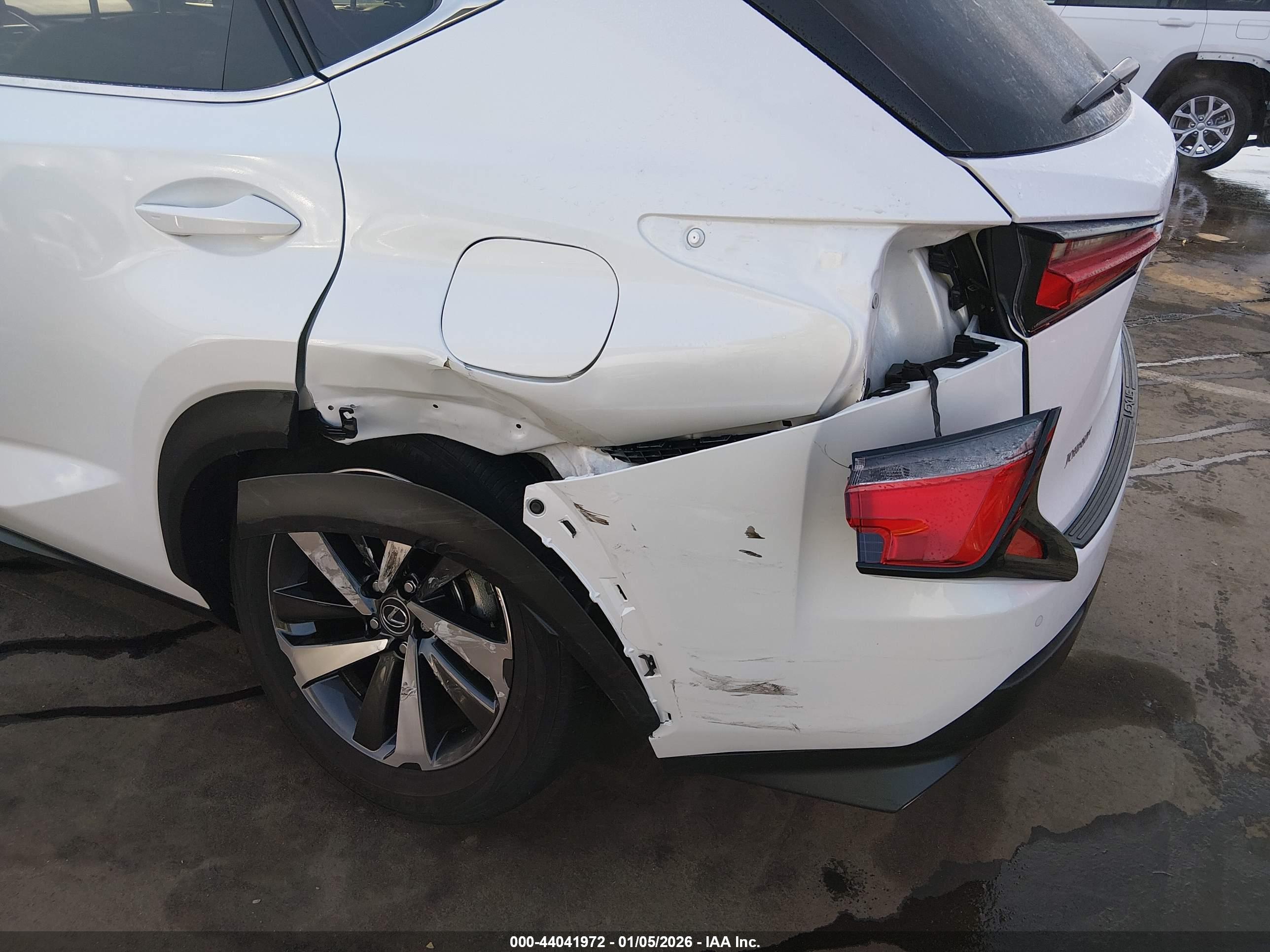 LEXUS NX image 6