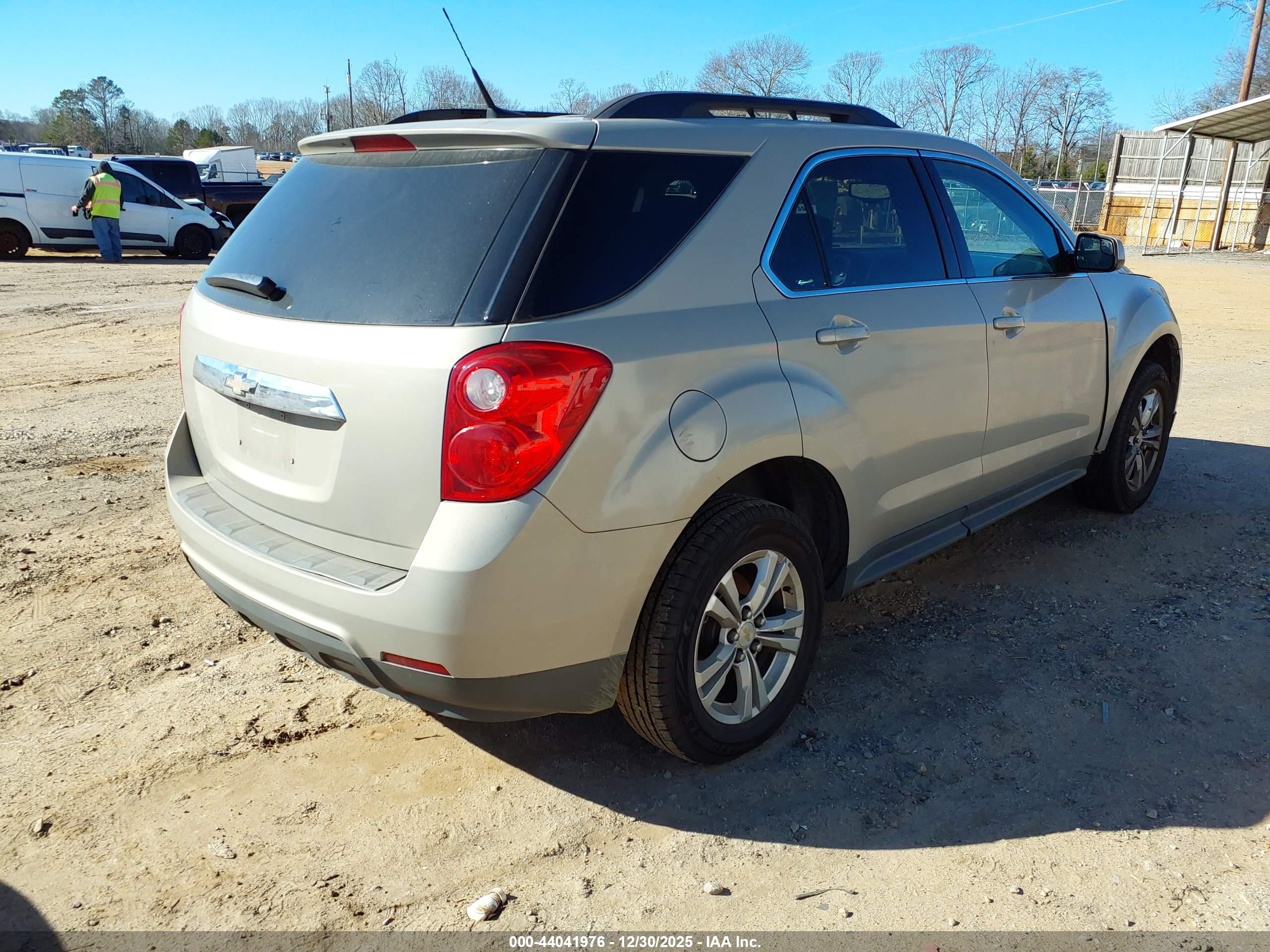 CHEVROLET EQUINOX image 4