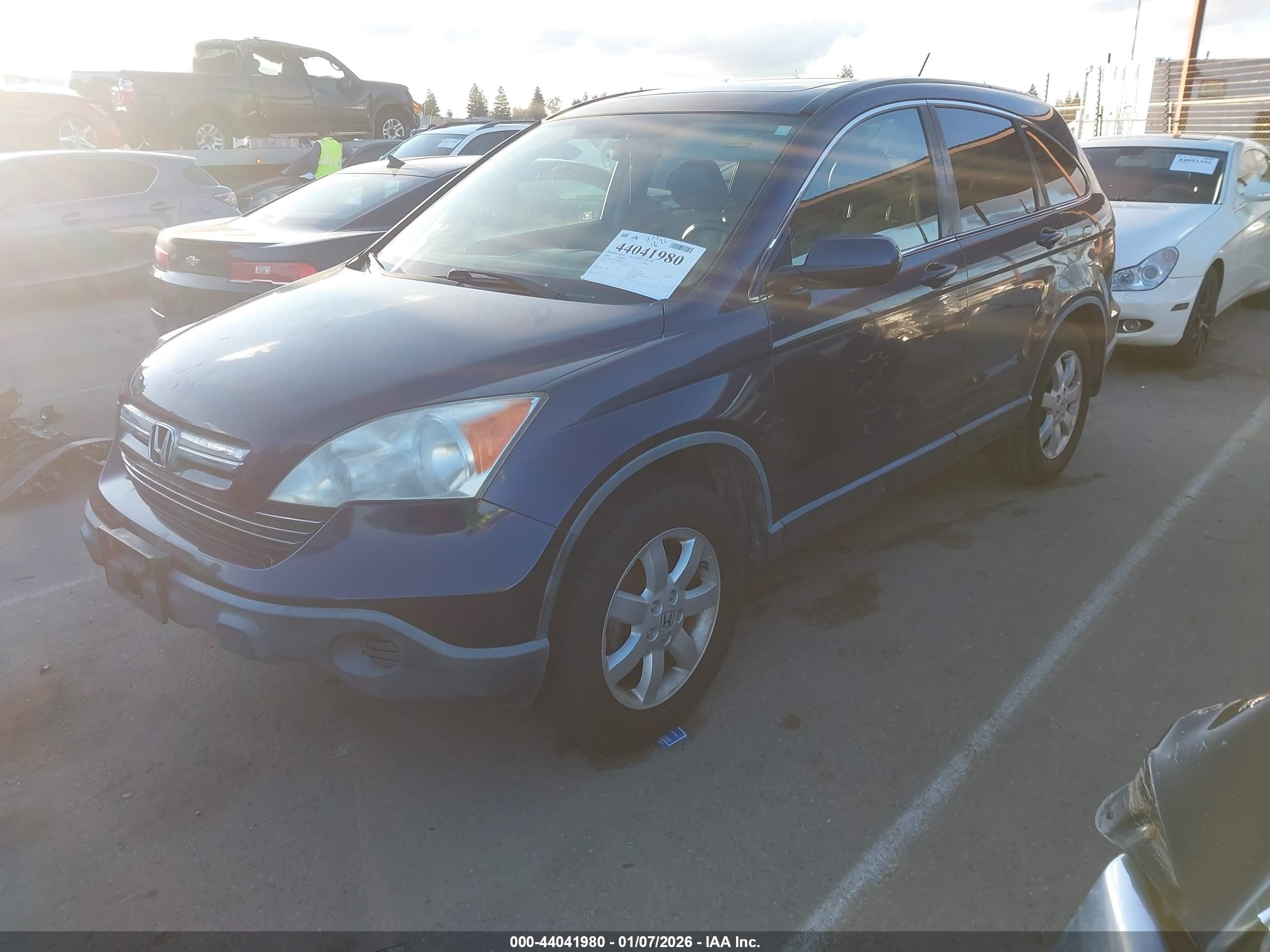 HONDA CR-V image 2