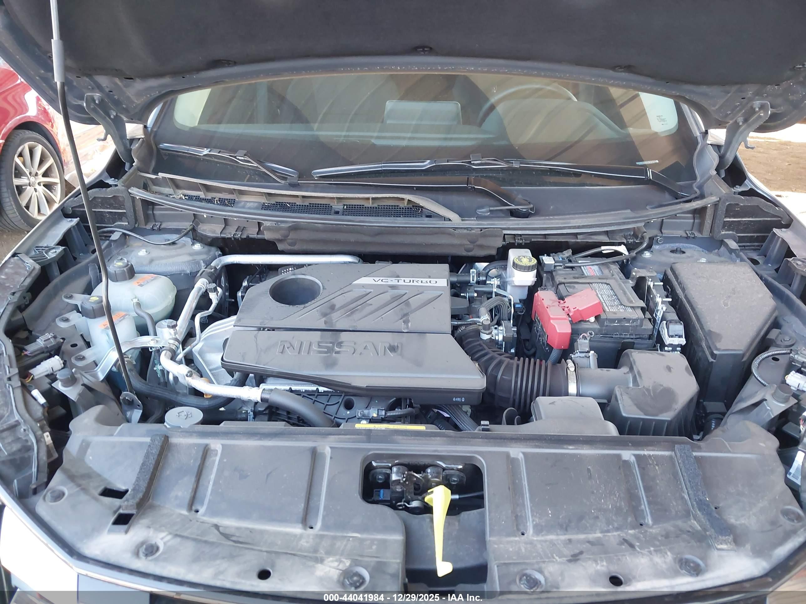 NISSAN ROGUE image 10