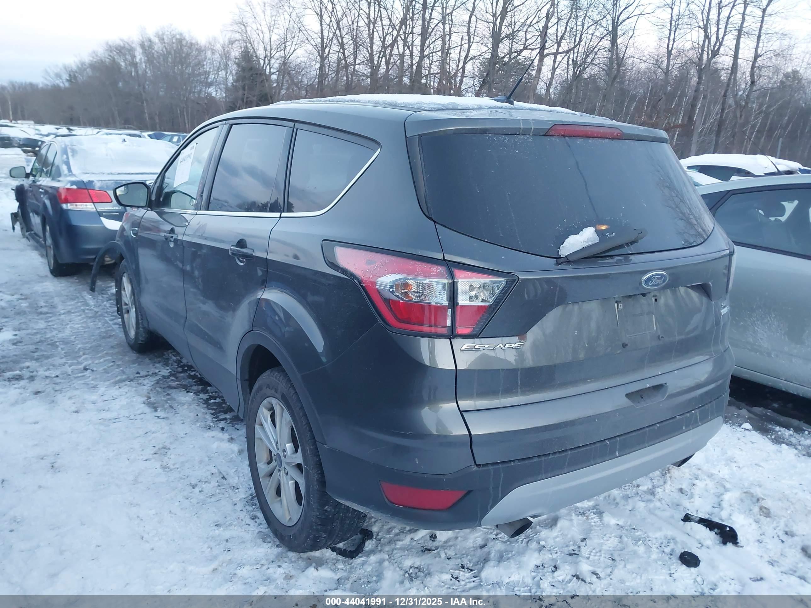 FORD ESCAPE image 3