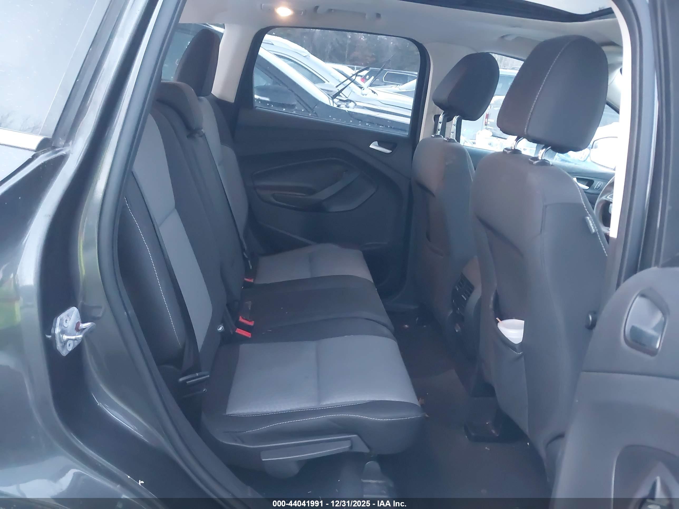 FORD ESCAPE image 8