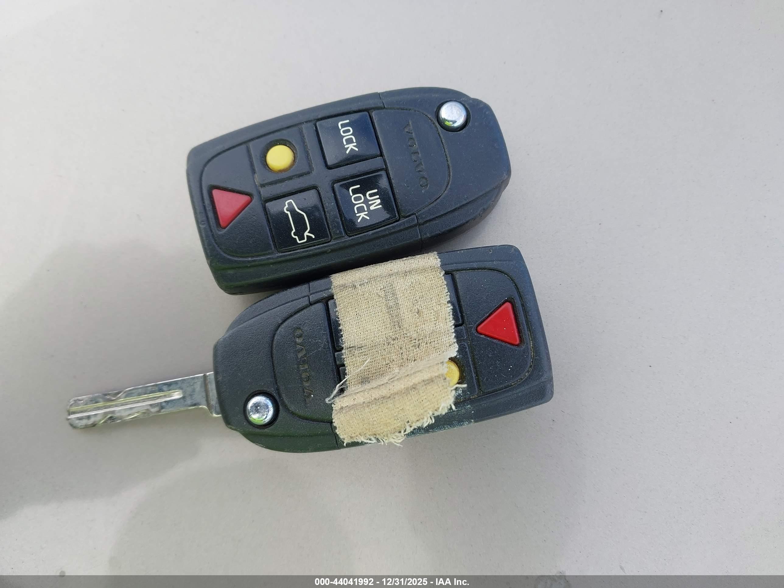 VOLVO S80 image 11