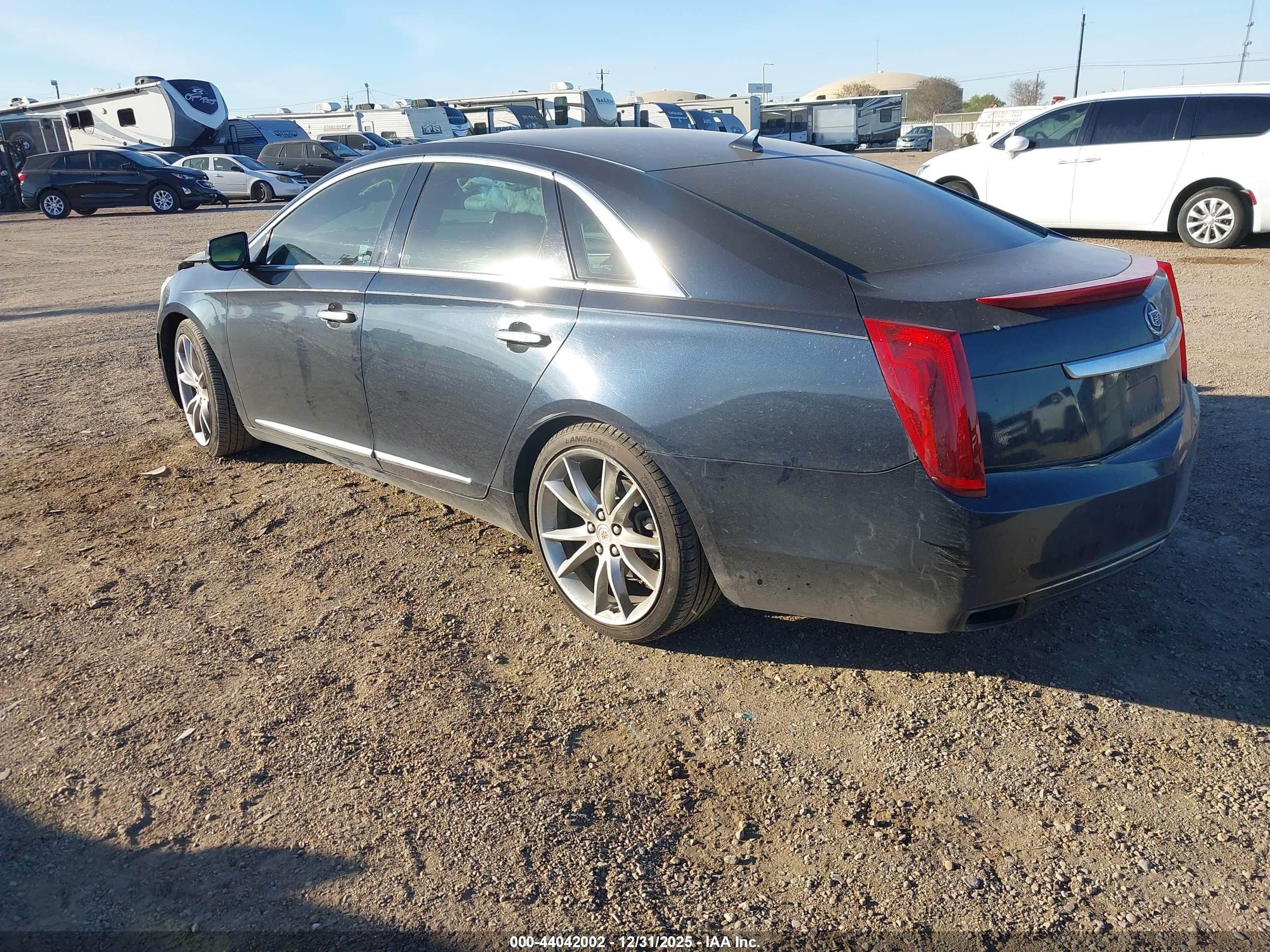 CADILLAC XTS image 3