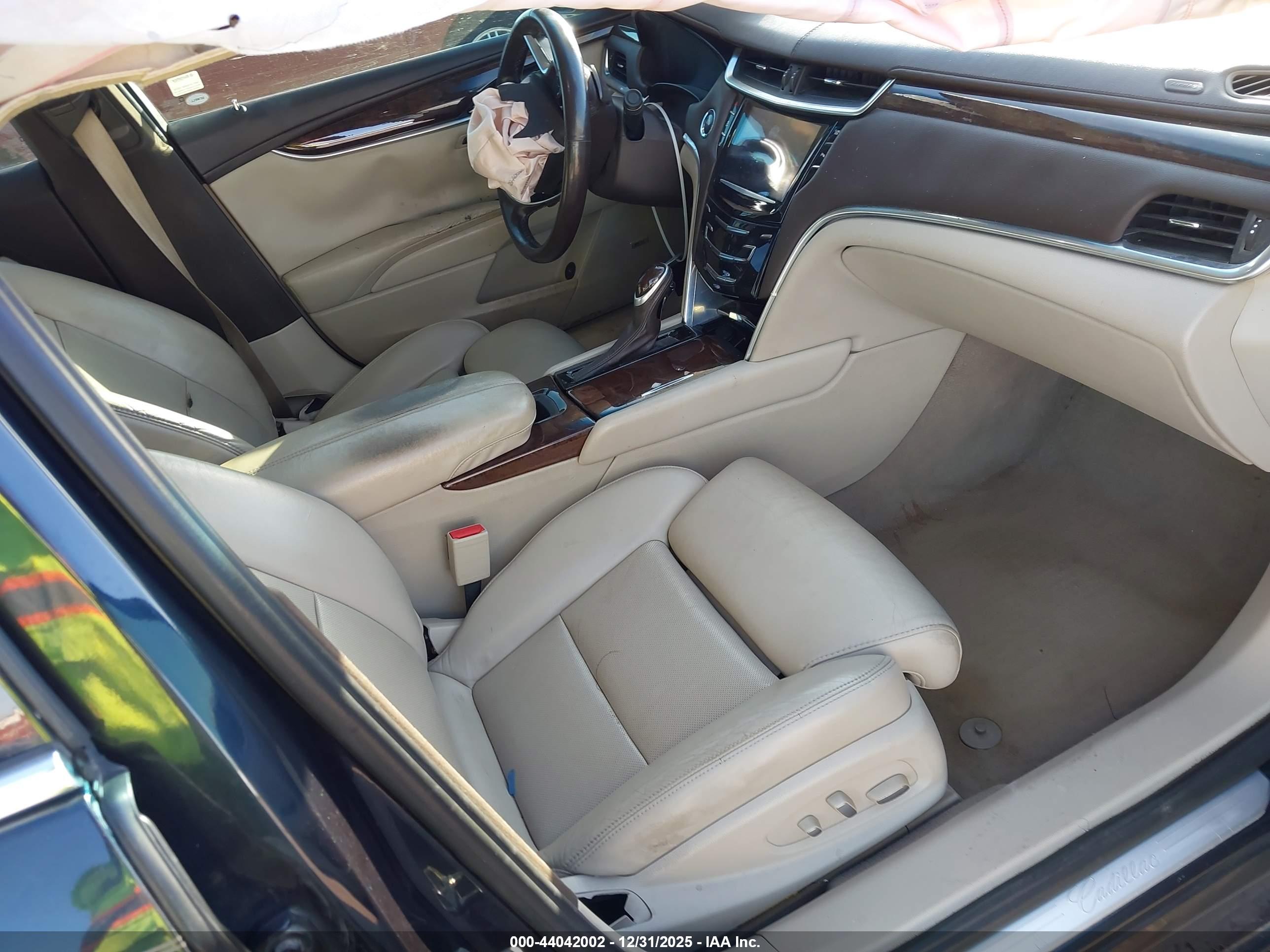CADILLAC XTS image 5