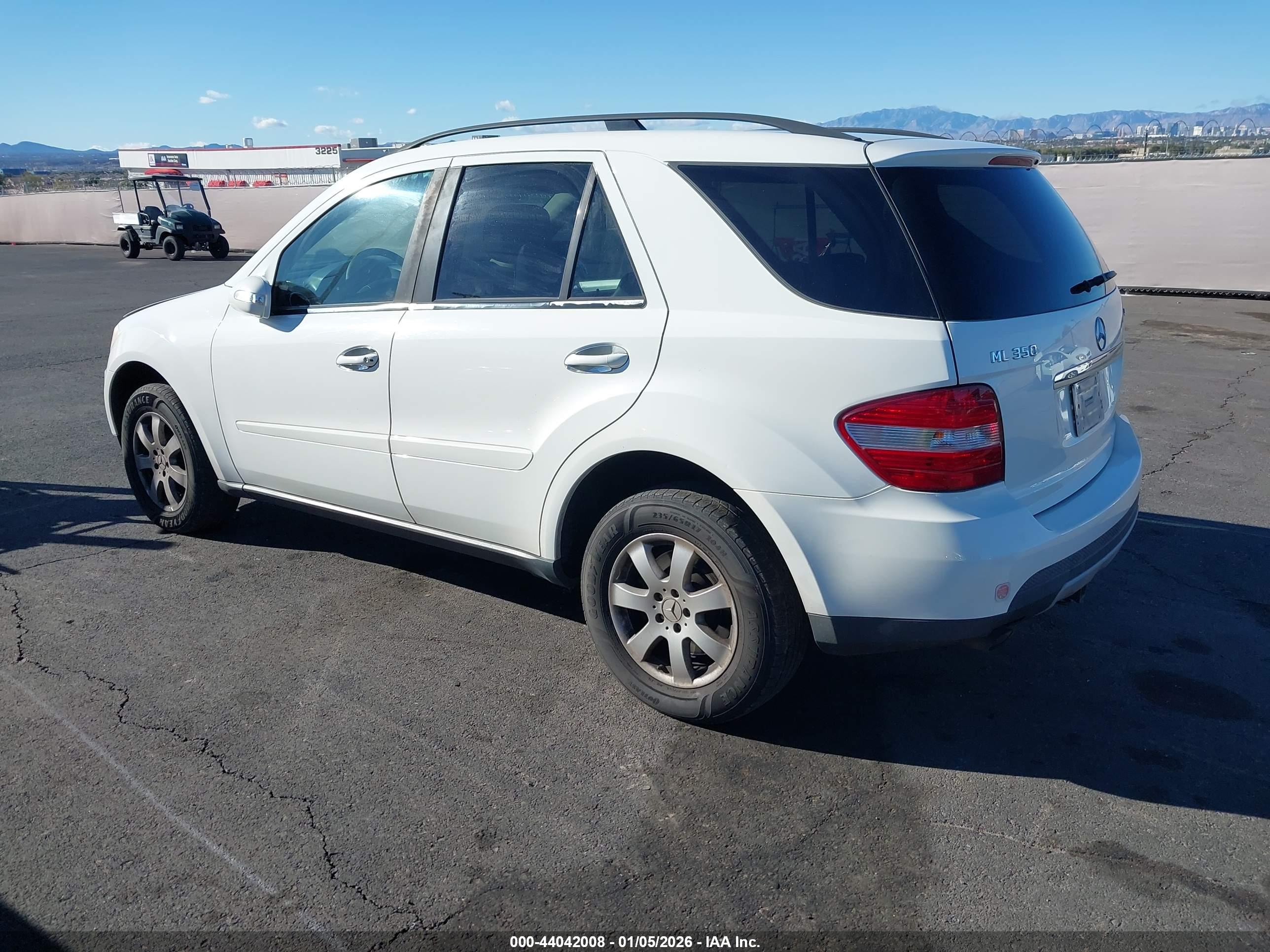 MERCEDES-BENZ ML image 3