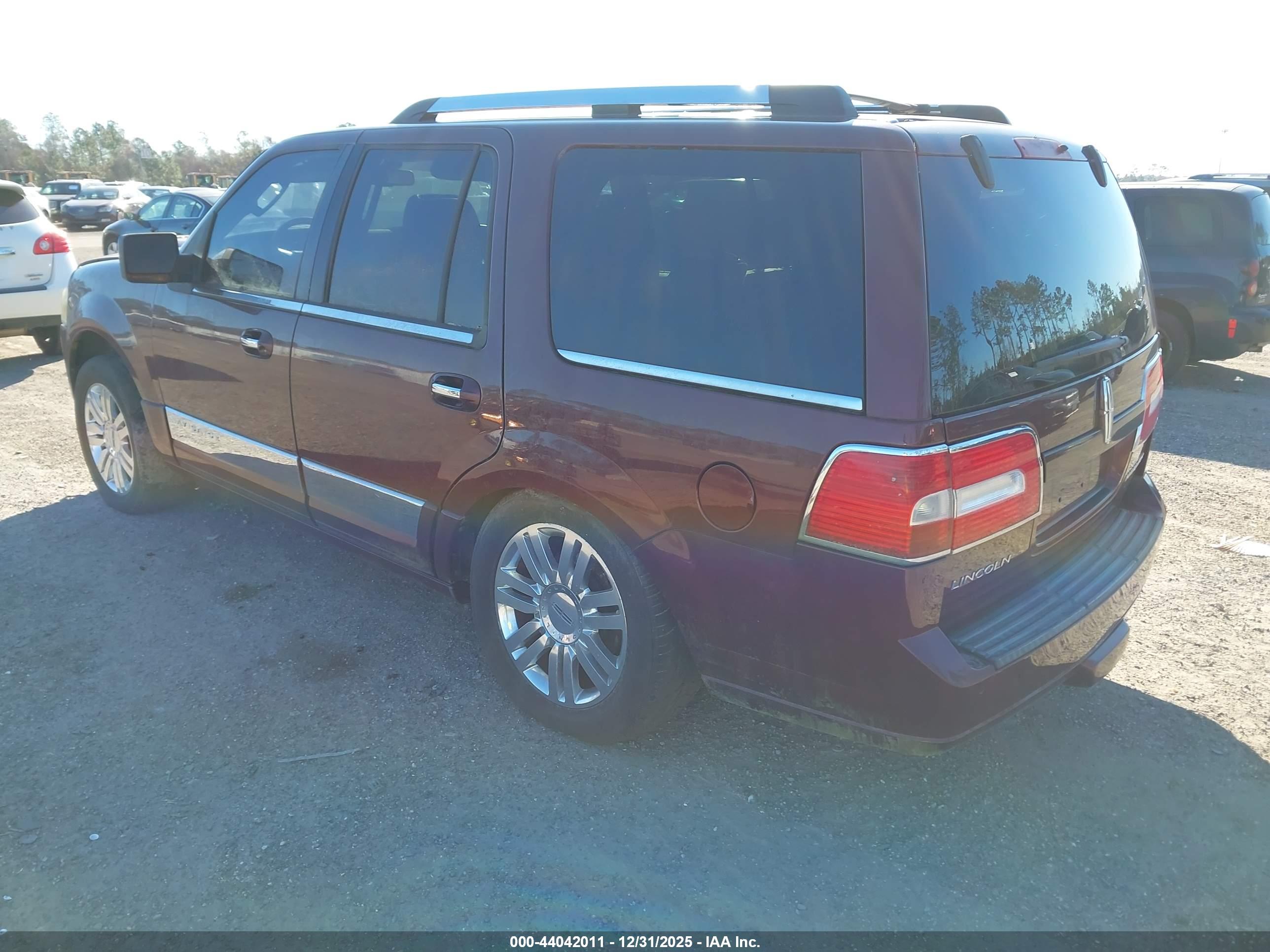 LINCOLN NAVIGATOR image 3