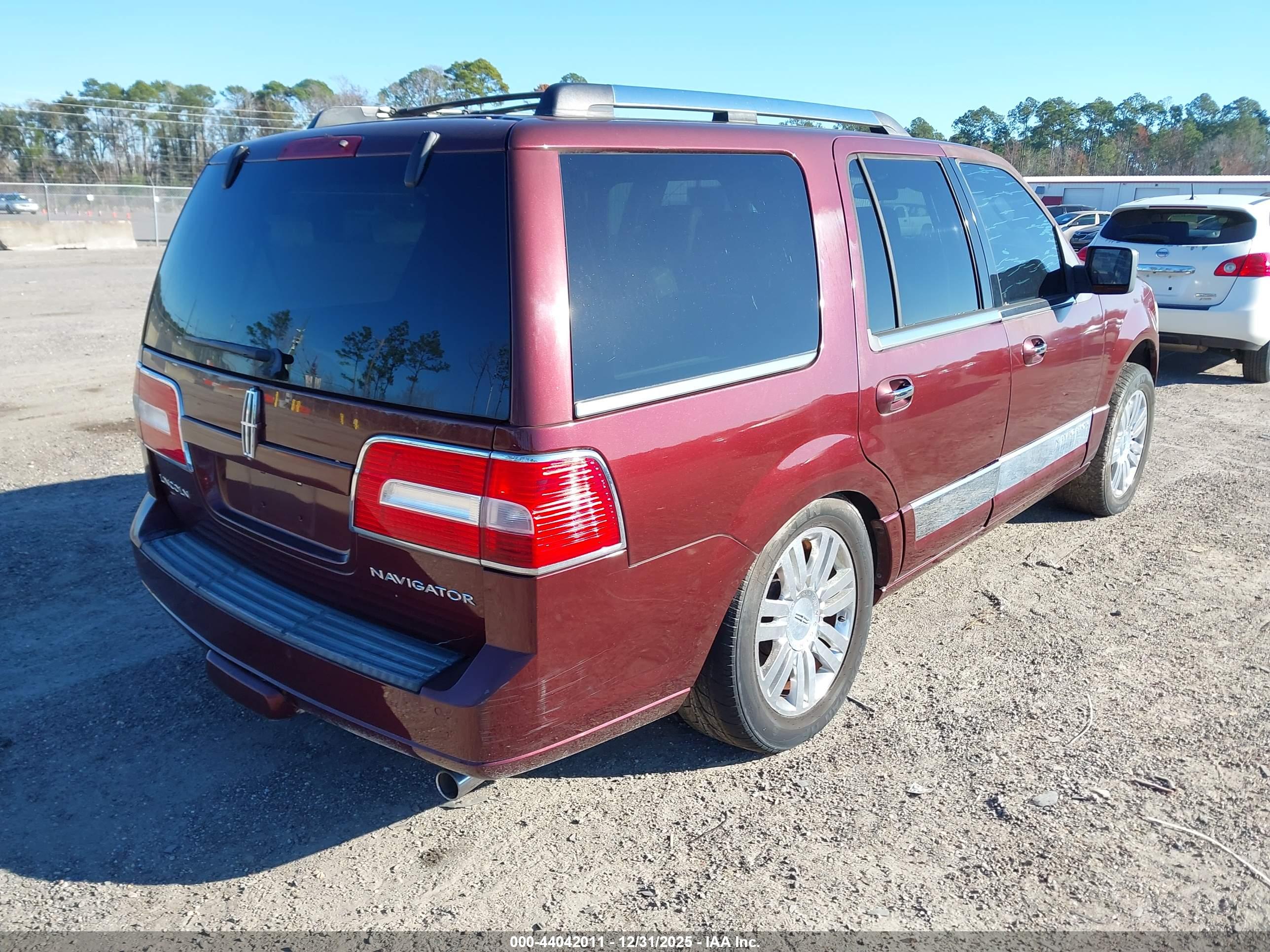 LINCOLN NAVIGATOR image 4