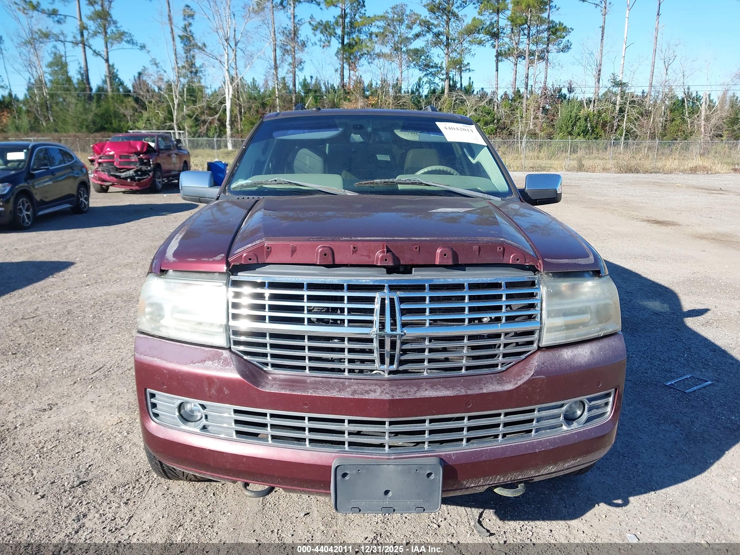 LINCOLN NAVIGATOR image 6