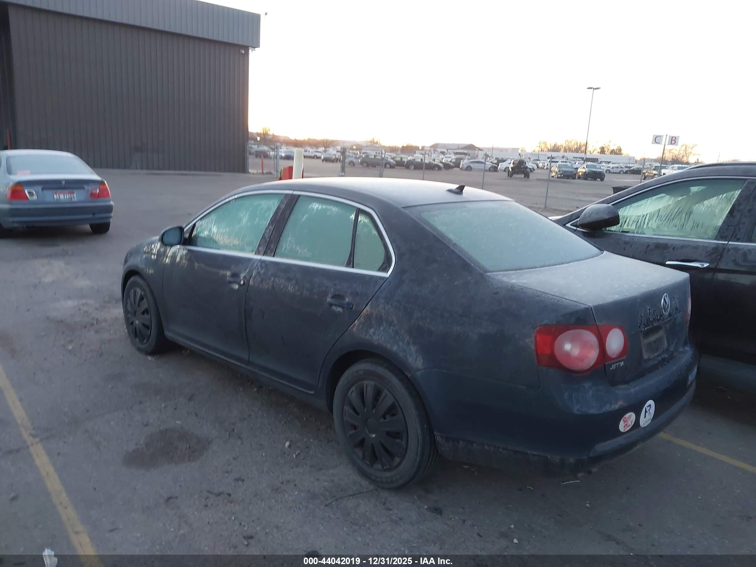 VOLKSWAGEN JETTA image 3