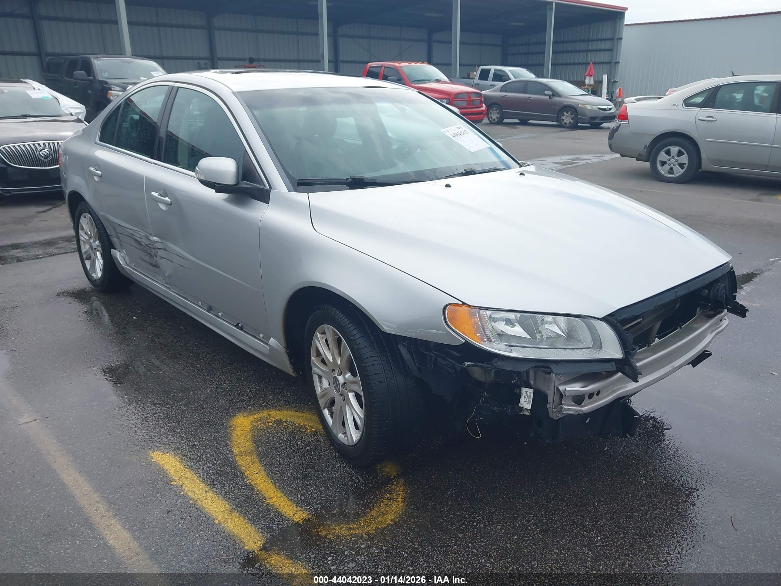 VOLVO S80 image 6