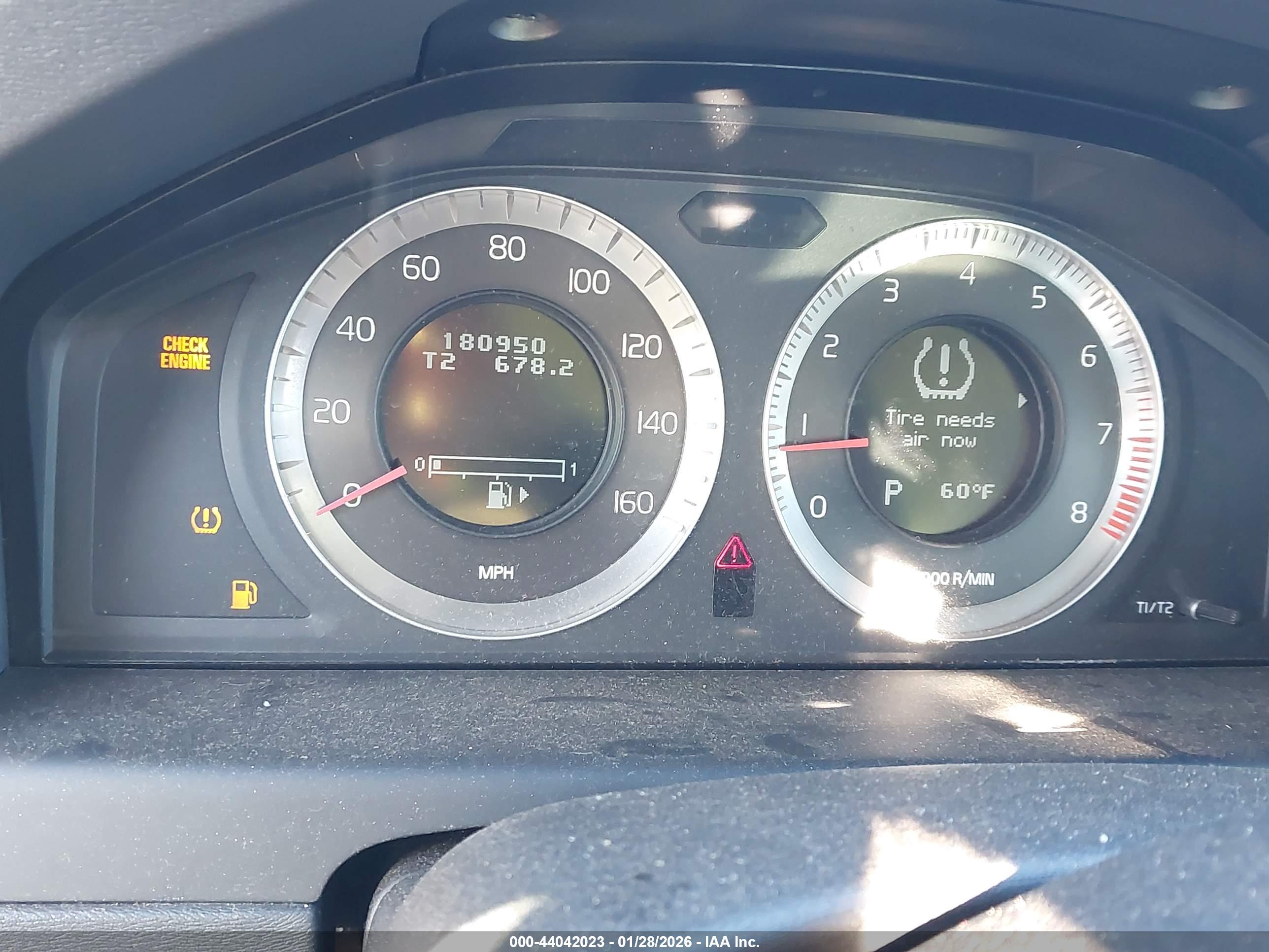VOLVO S80 image 7