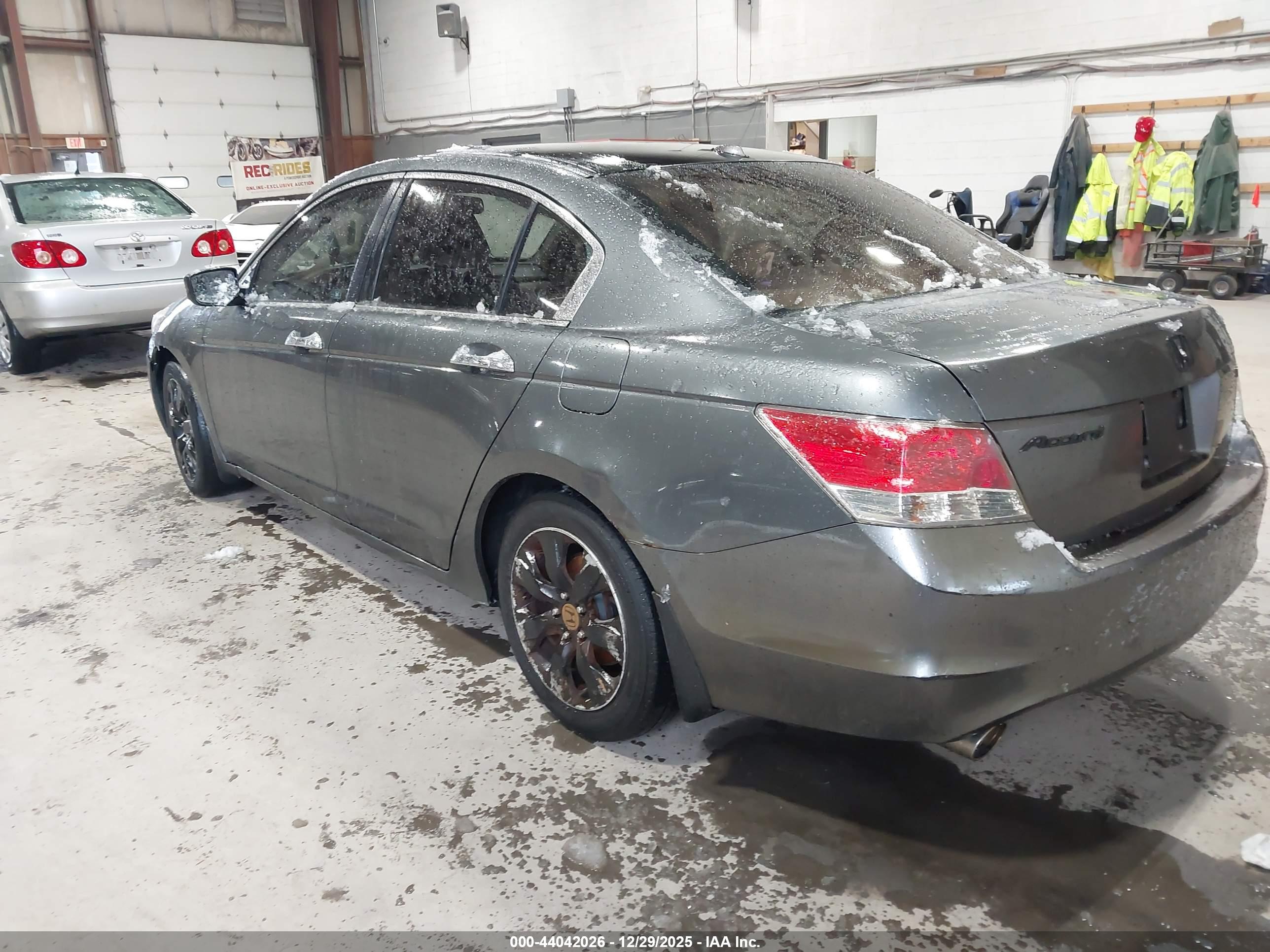 HONDA ACCORD image 3