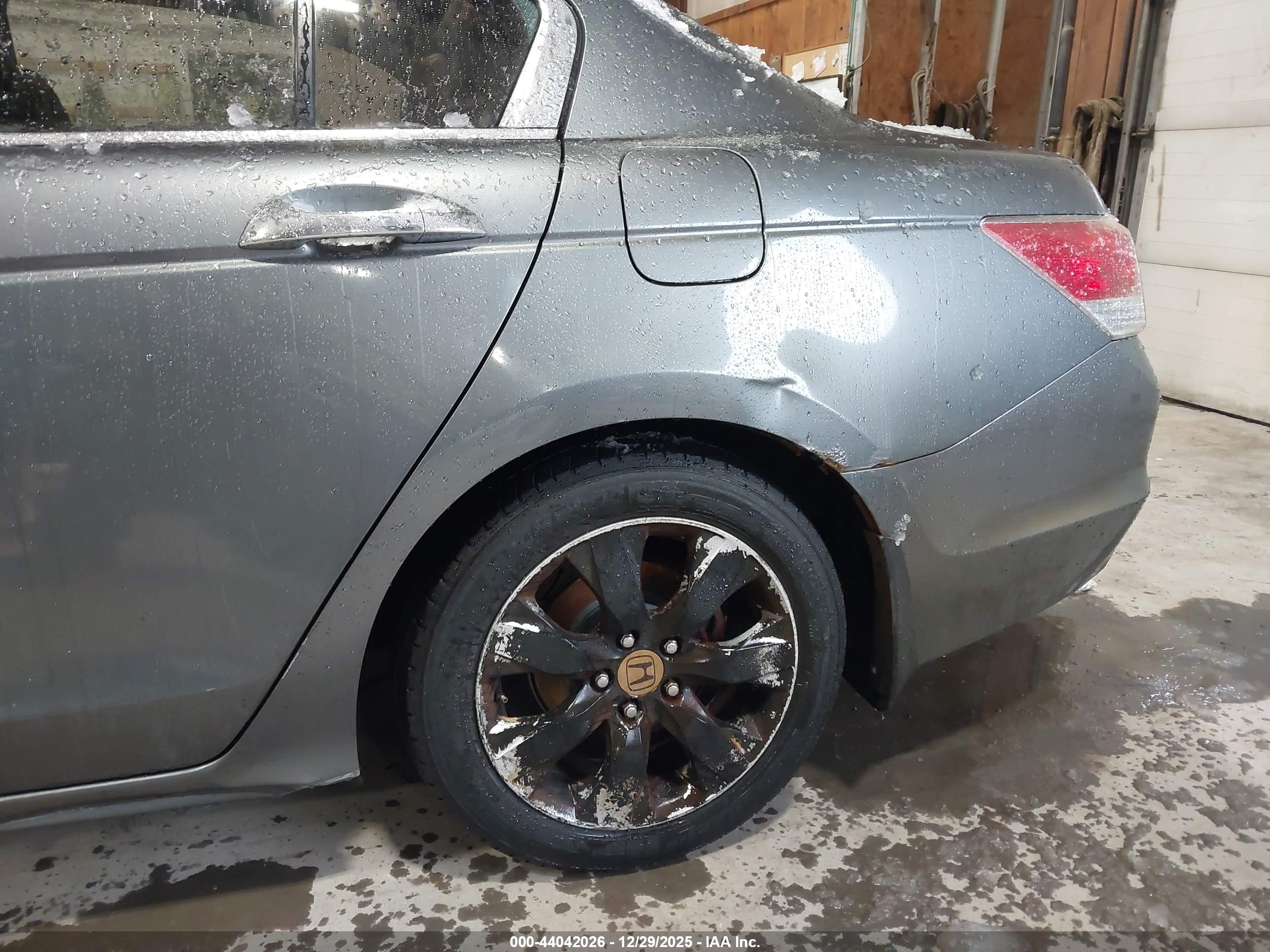 HONDA ACCORD image 6