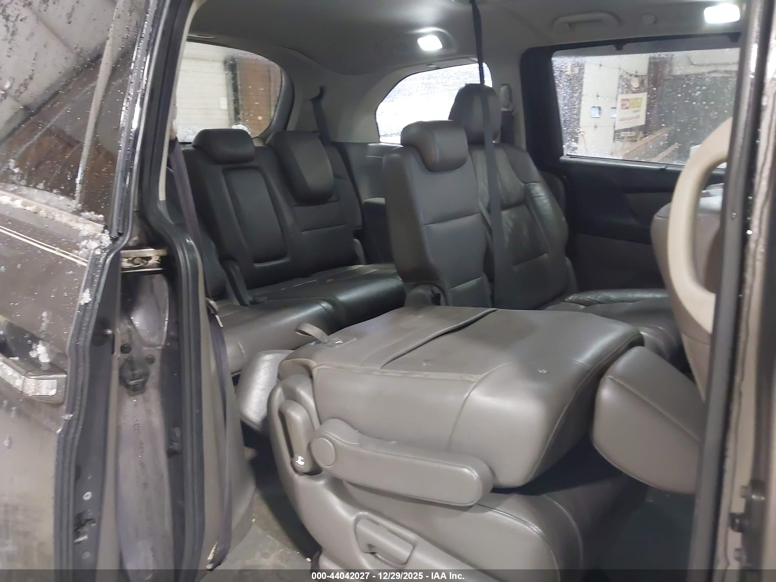 HONDA ODYSSEY image 8