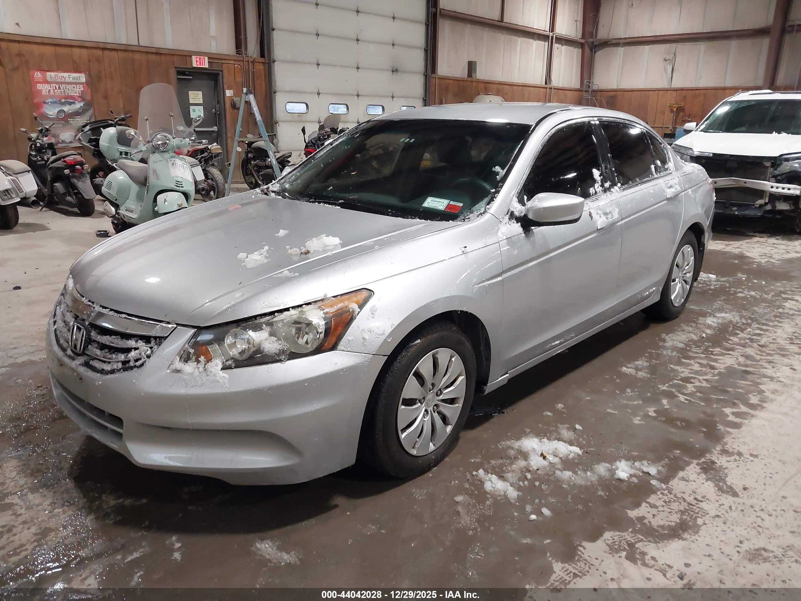 HONDA ACCORD image 2