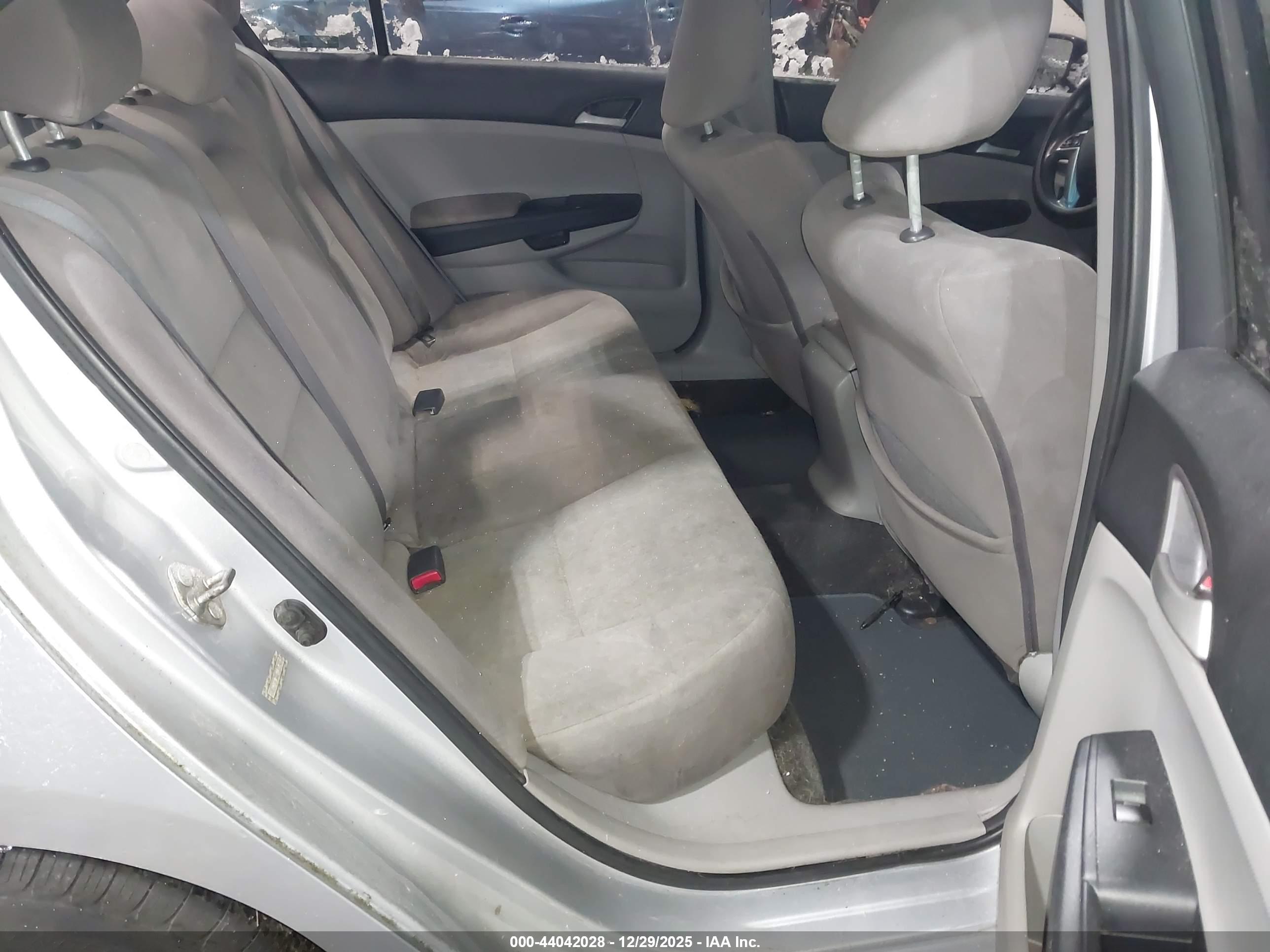 HONDA ACCORD image 8