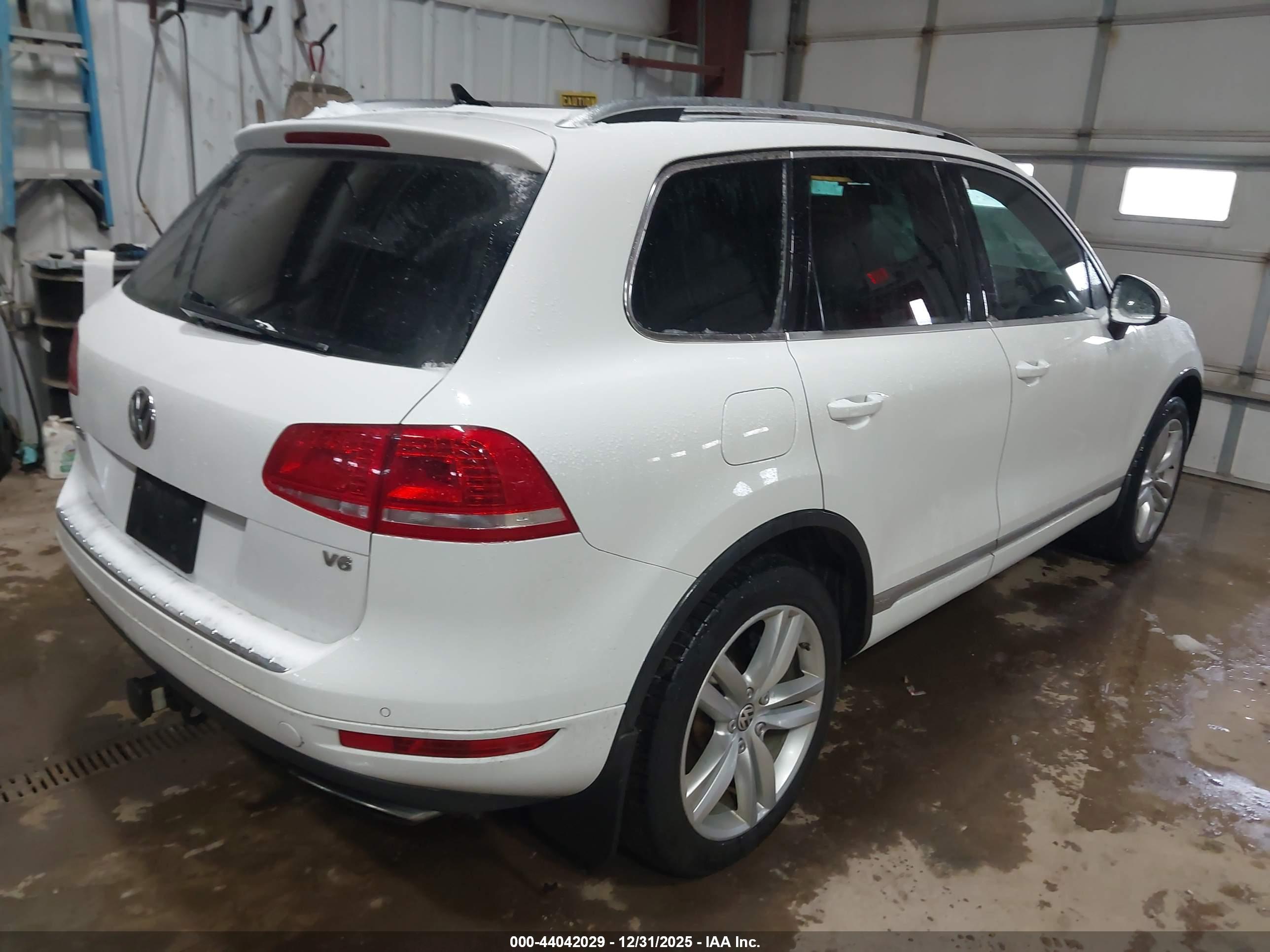 VOLKSWAGEN TOUAREG image 4