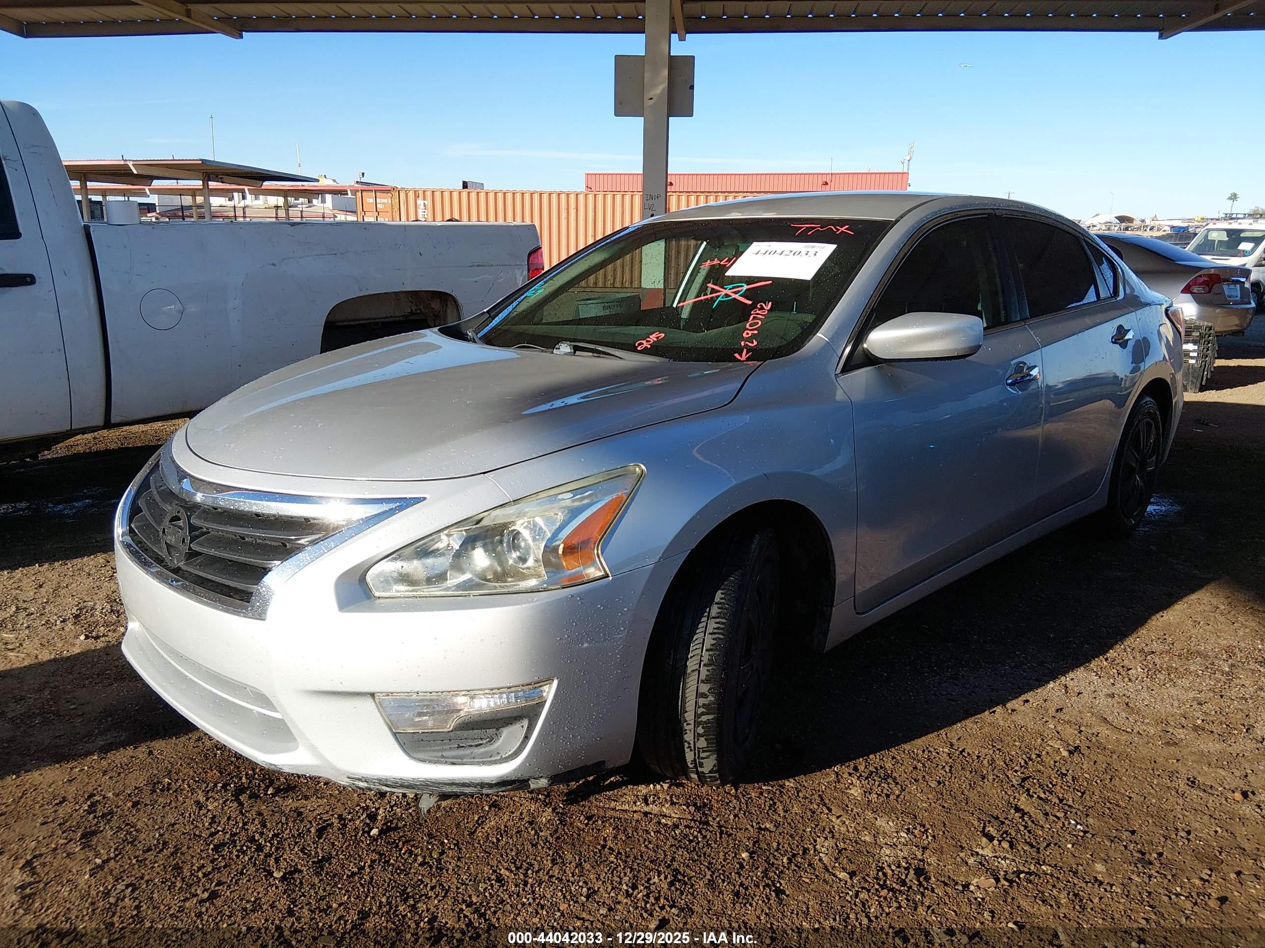 NISSAN ALTIMA image 2