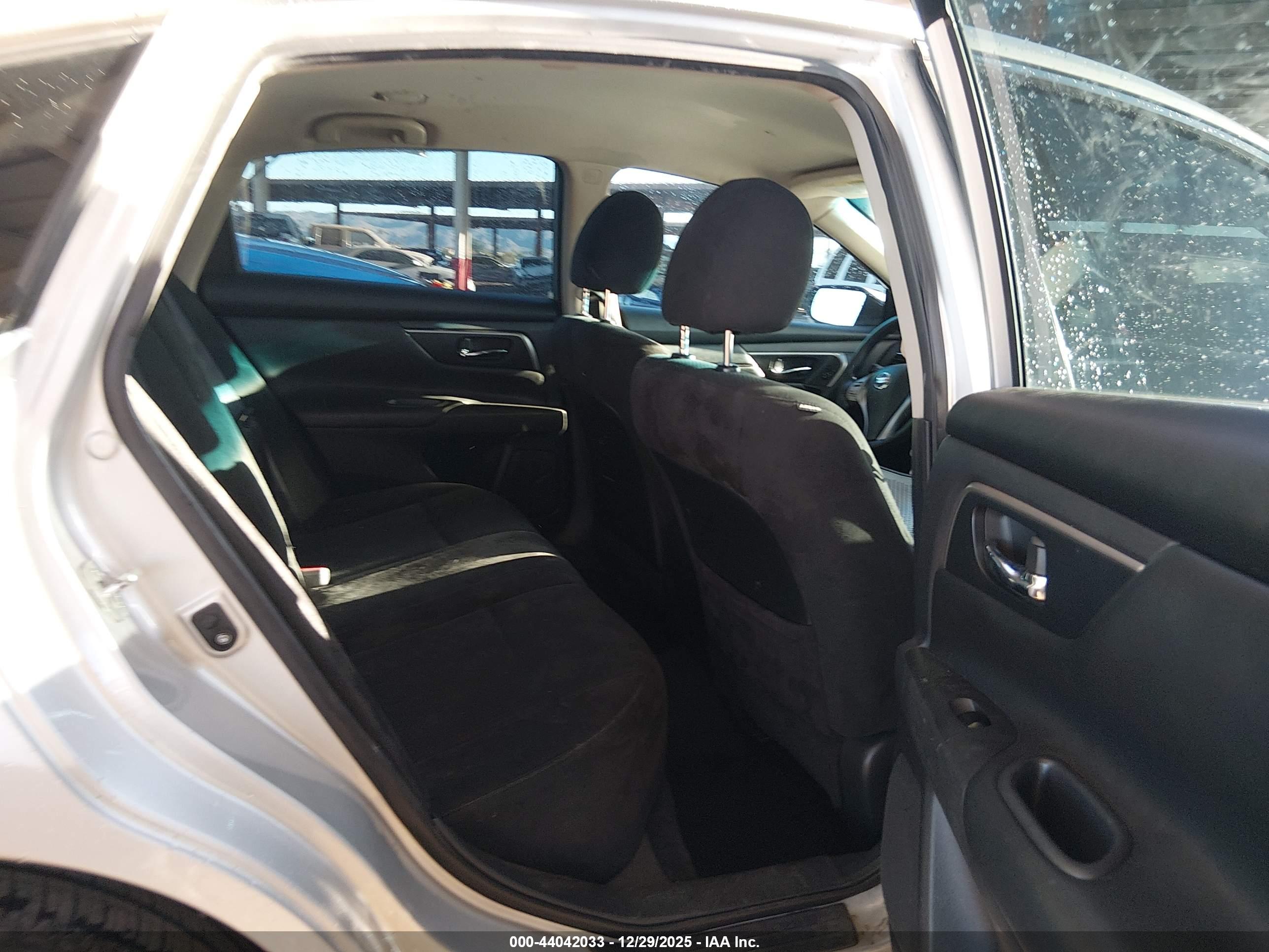 NISSAN ALTIMA image 8