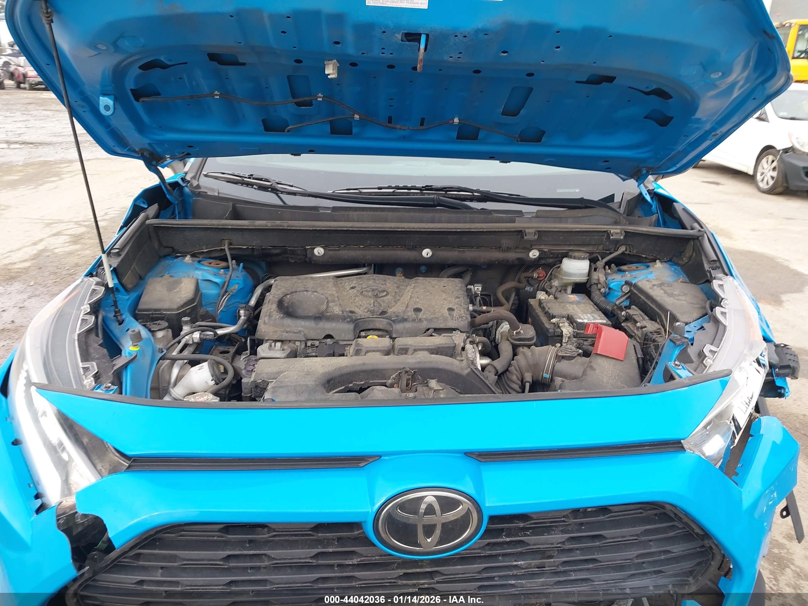 TOYOTA RAV4 image 10