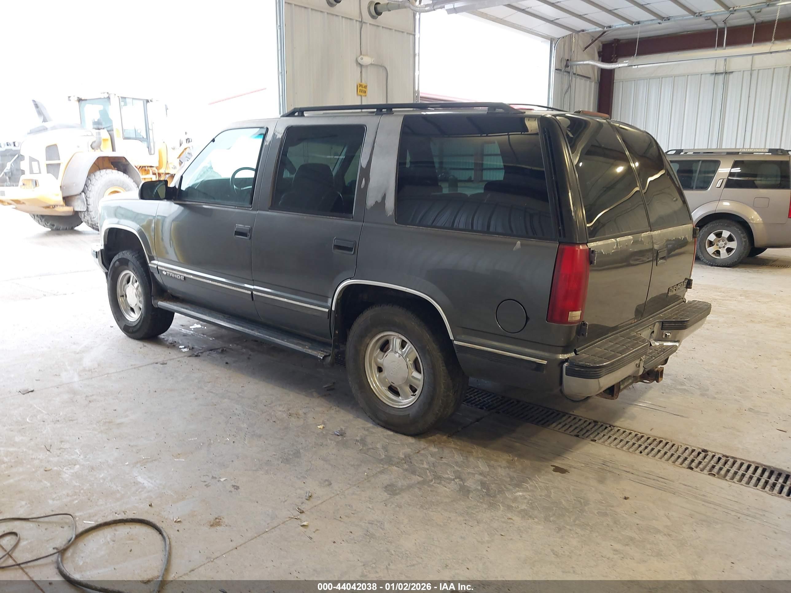 CHEVROLET TAHOE image 3