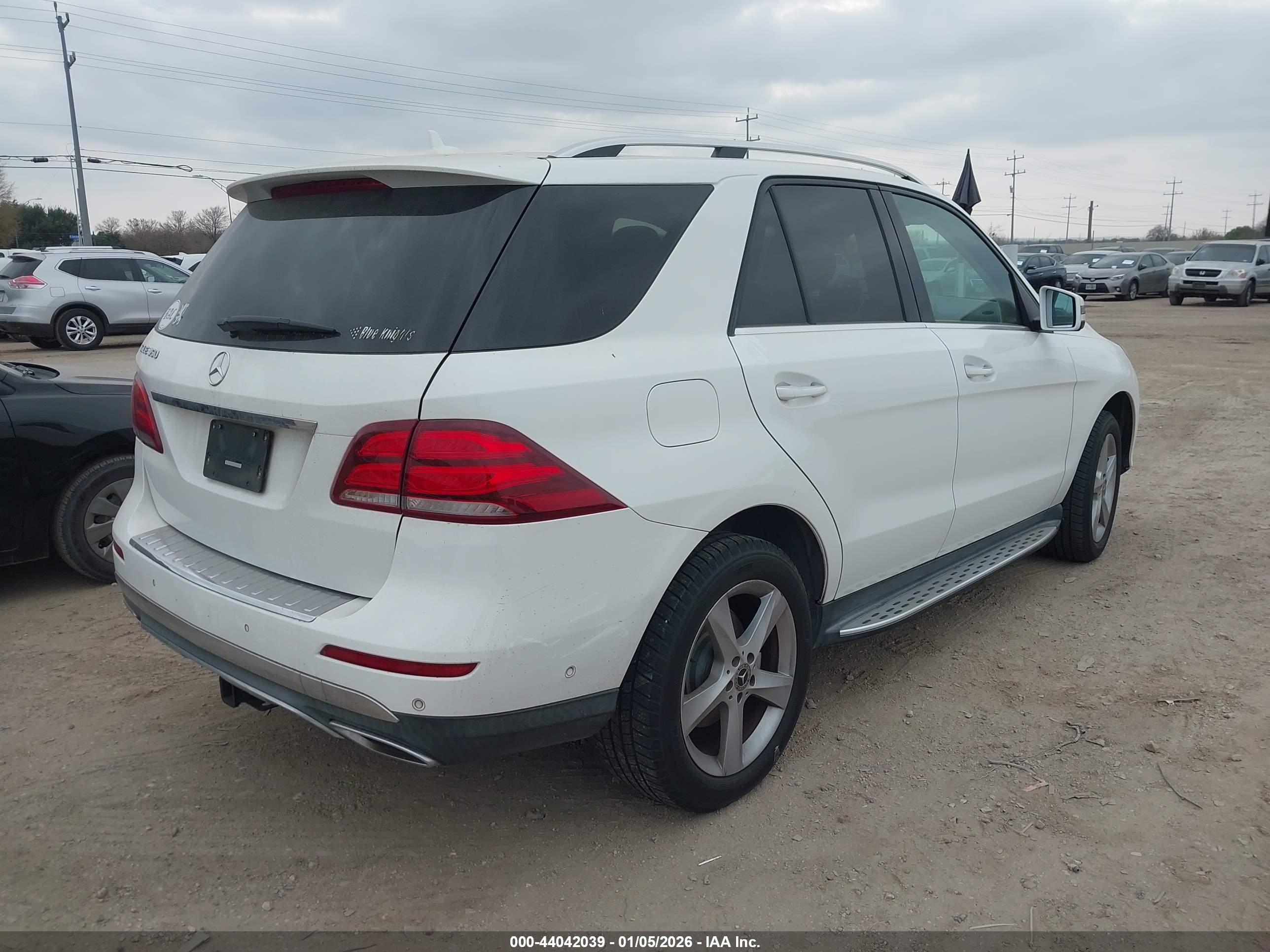 MERCEDES-BENZ GLE image 4