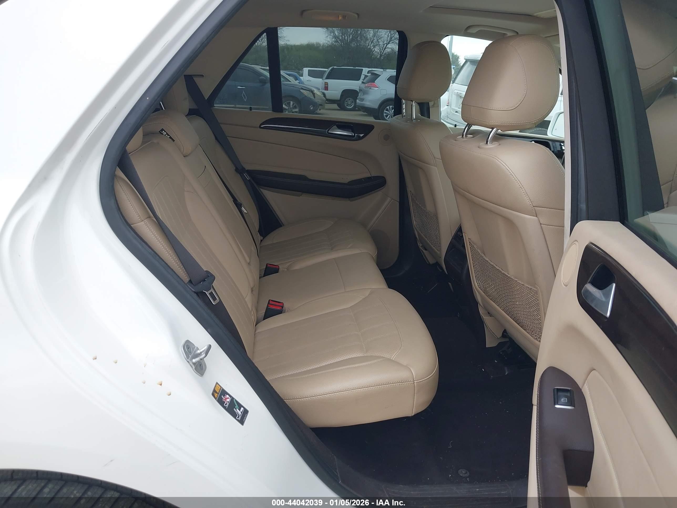MERCEDES-BENZ GLE image 8