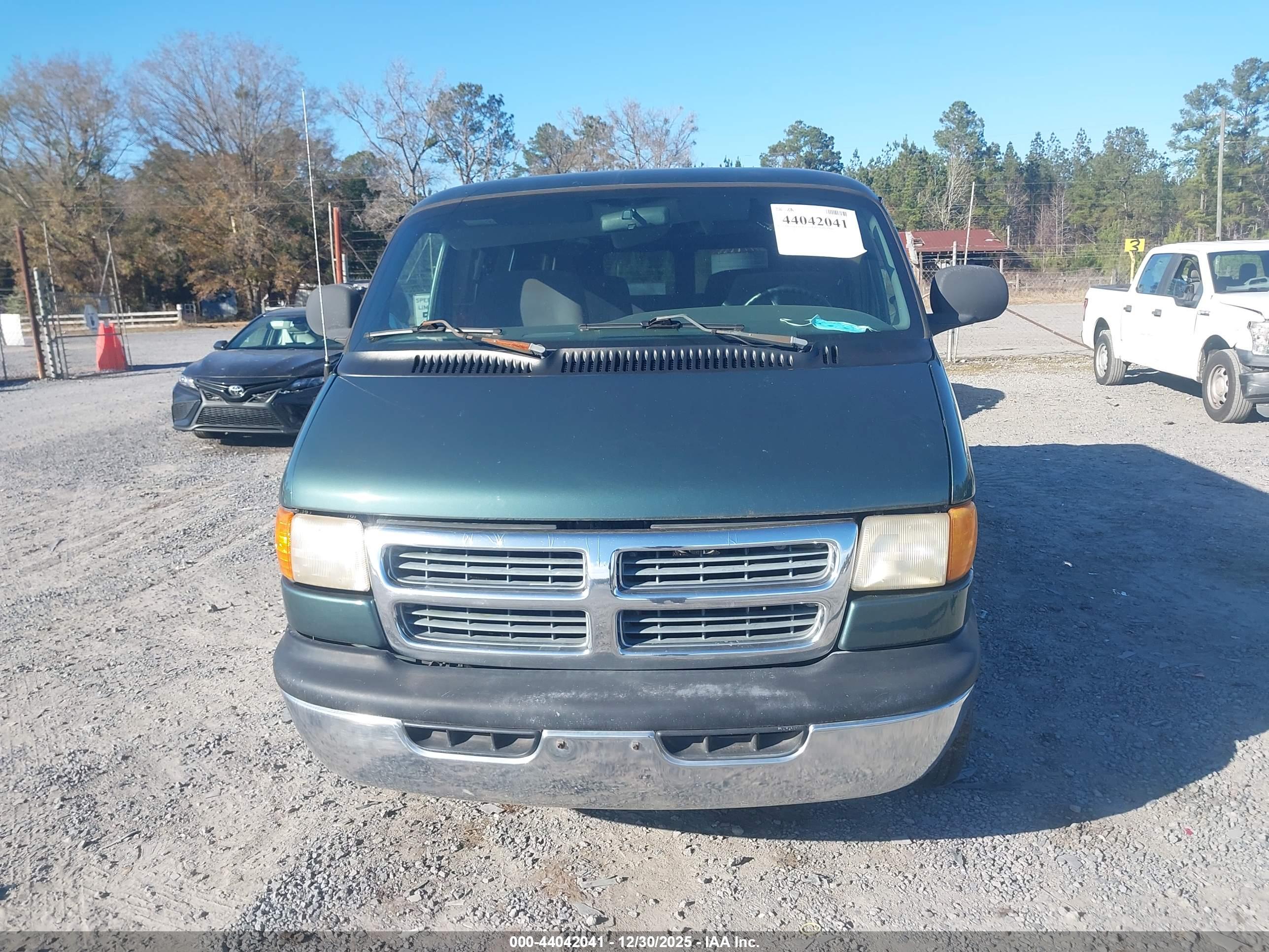 DODGE RAM image 6