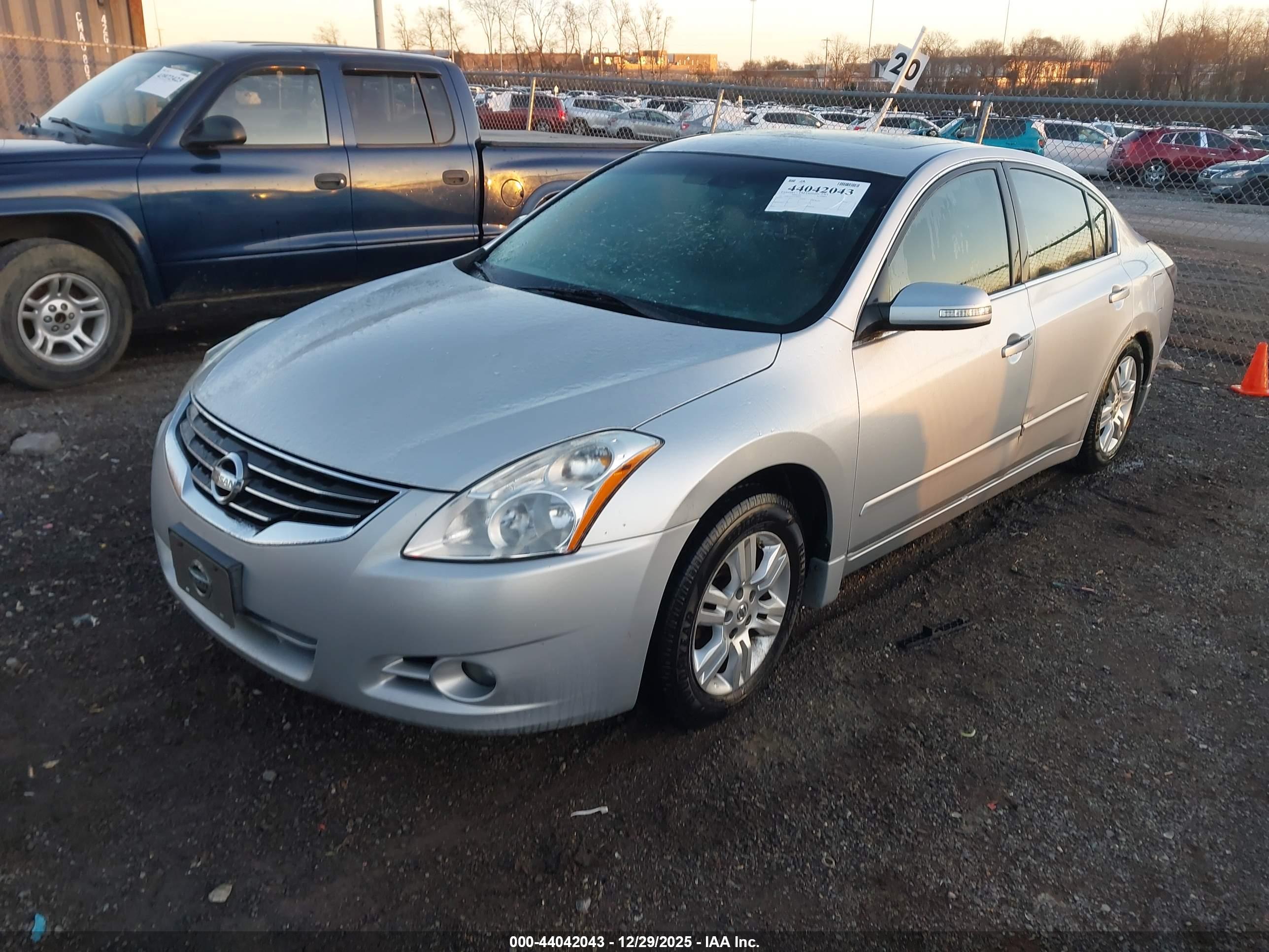 NISSAN ALTIMA image 2