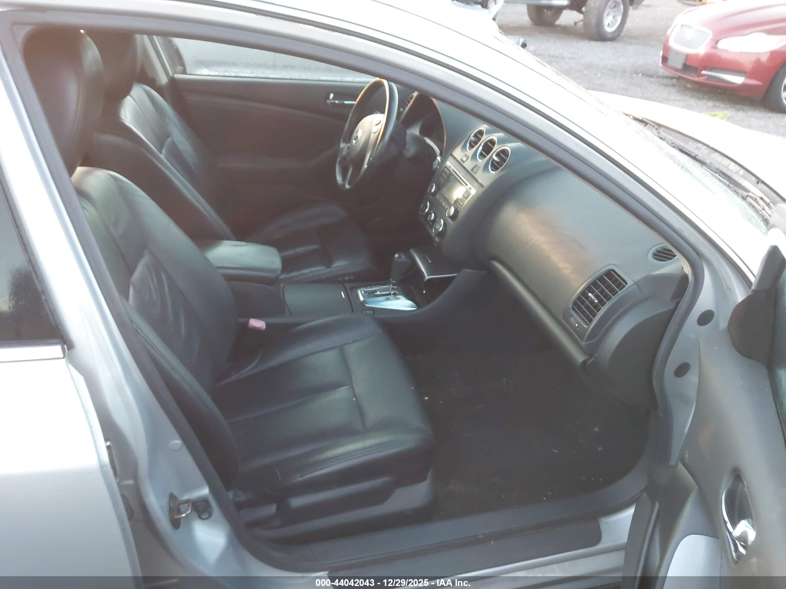 NISSAN ALTIMA image 5