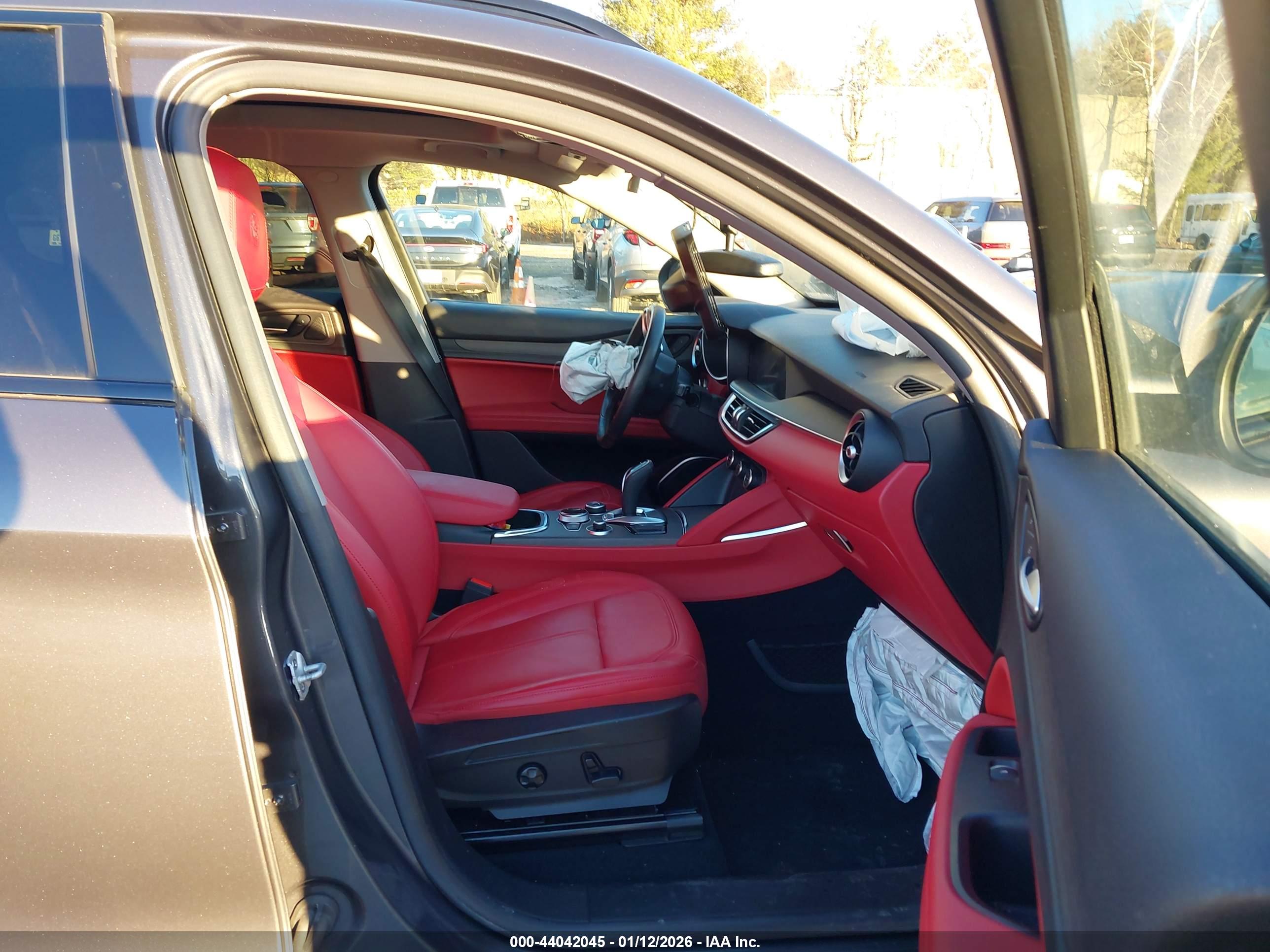 ALFA ROMEO image 5