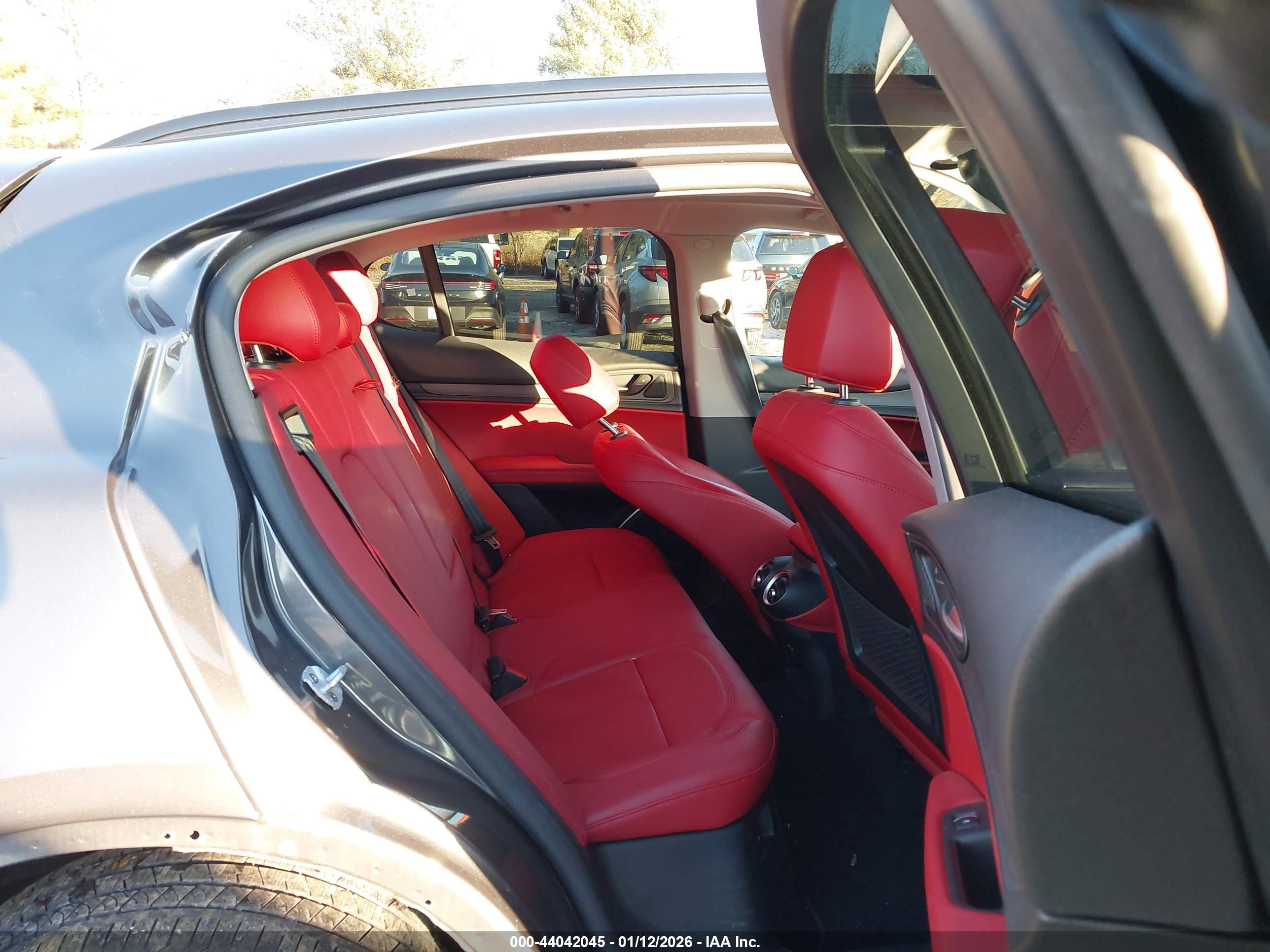 ALFA ROMEO image 8