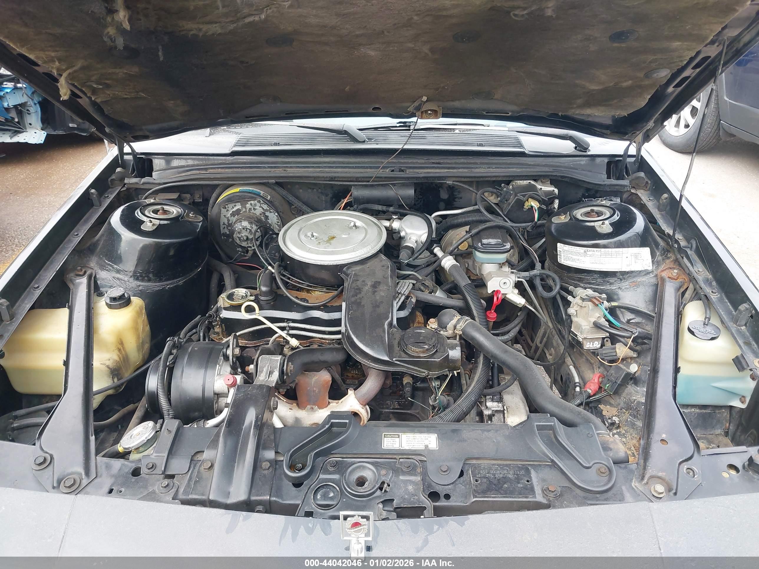 OLDSMOBILE CUTLASS image 10