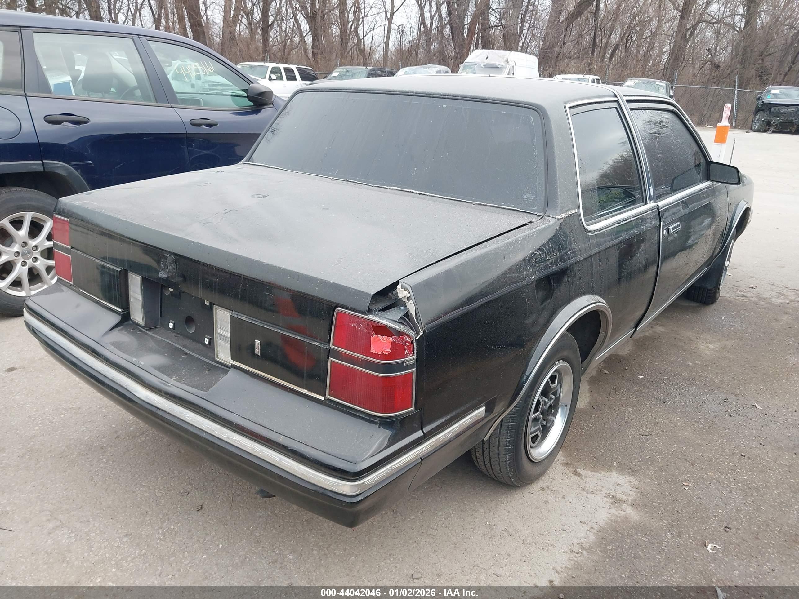 OLDSMOBILE CUTLASS image 4