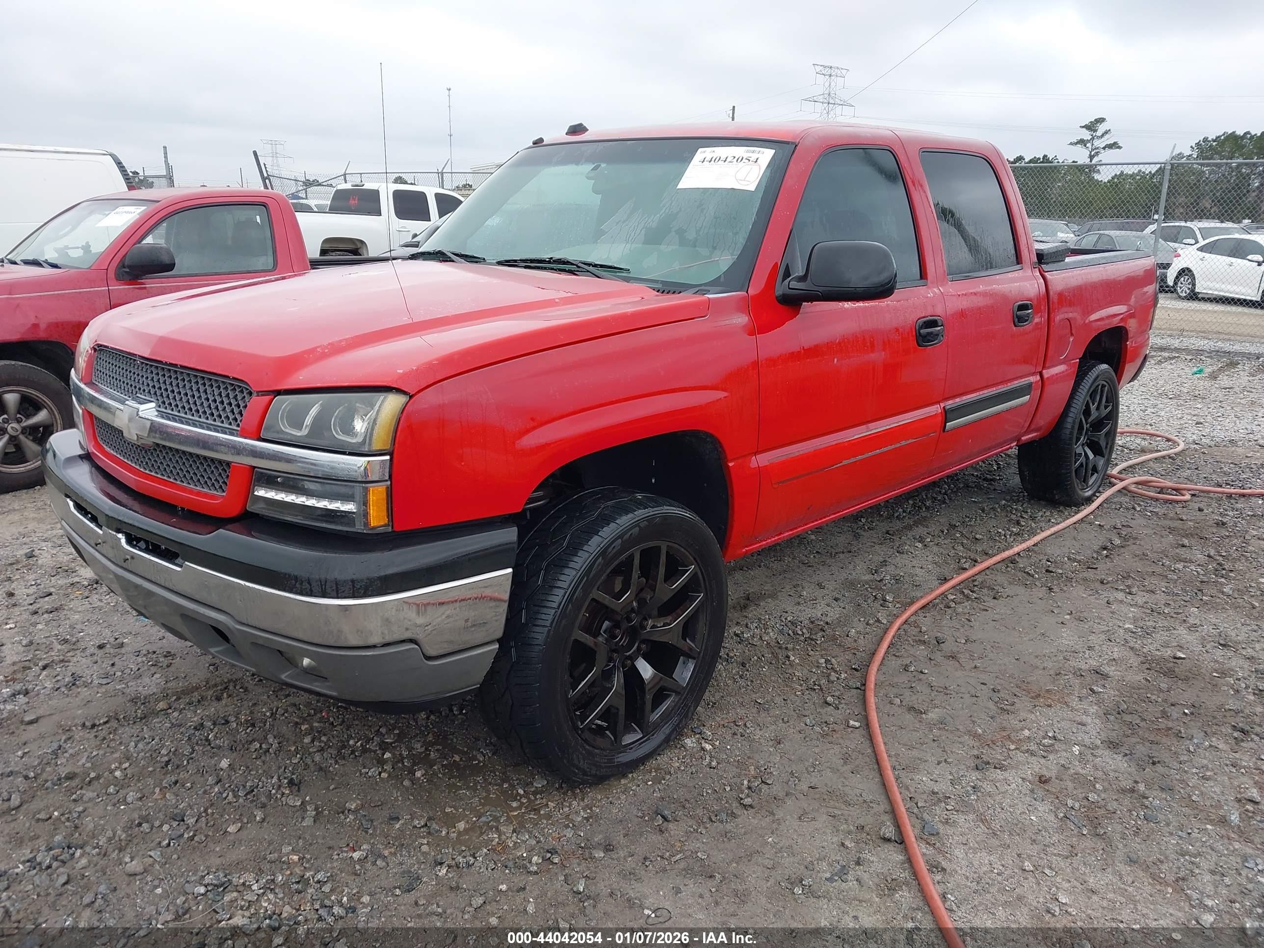 CHEVROLET SILVERADO image 2