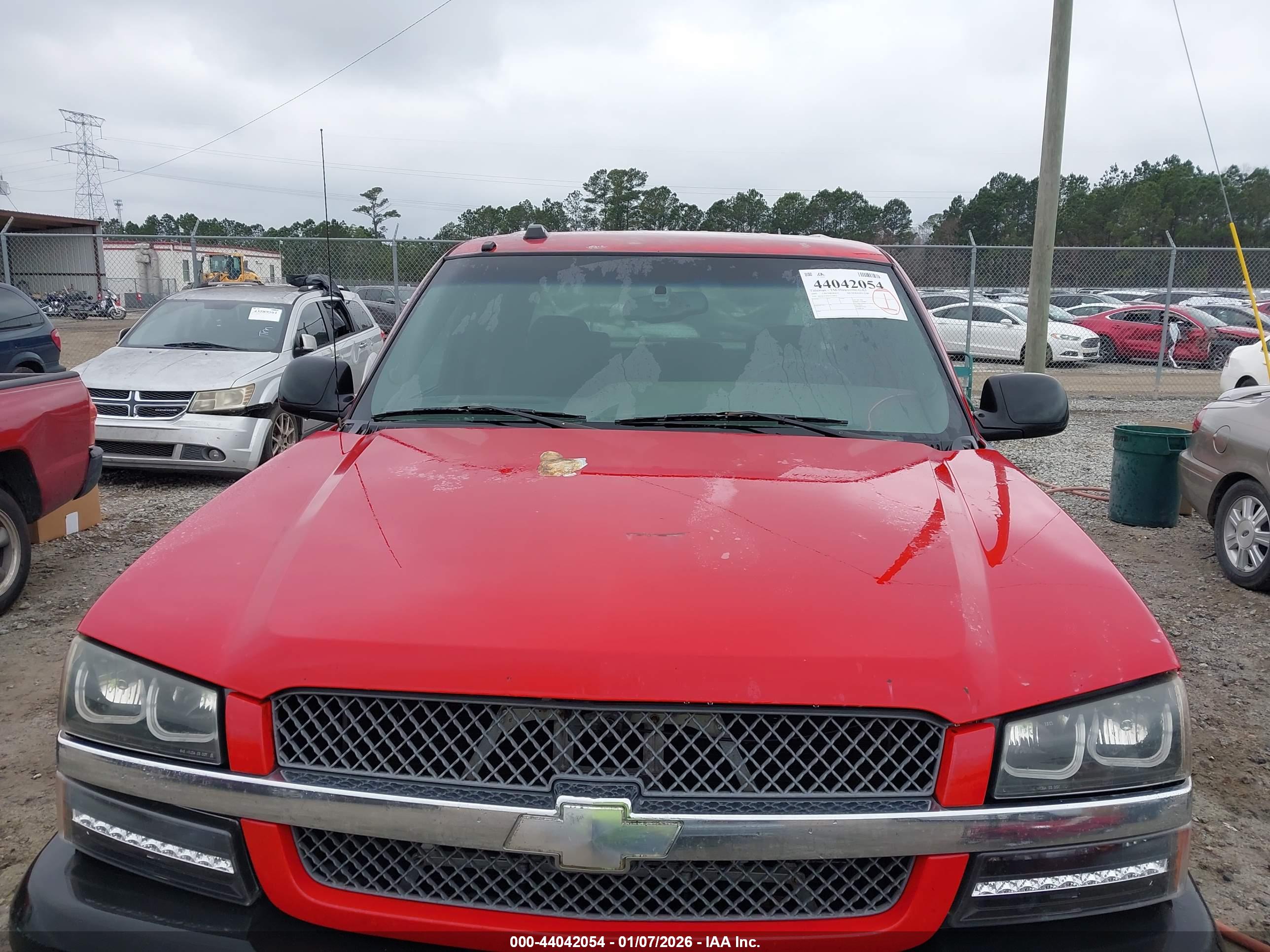 CHEVROLET SILVERADO image 6