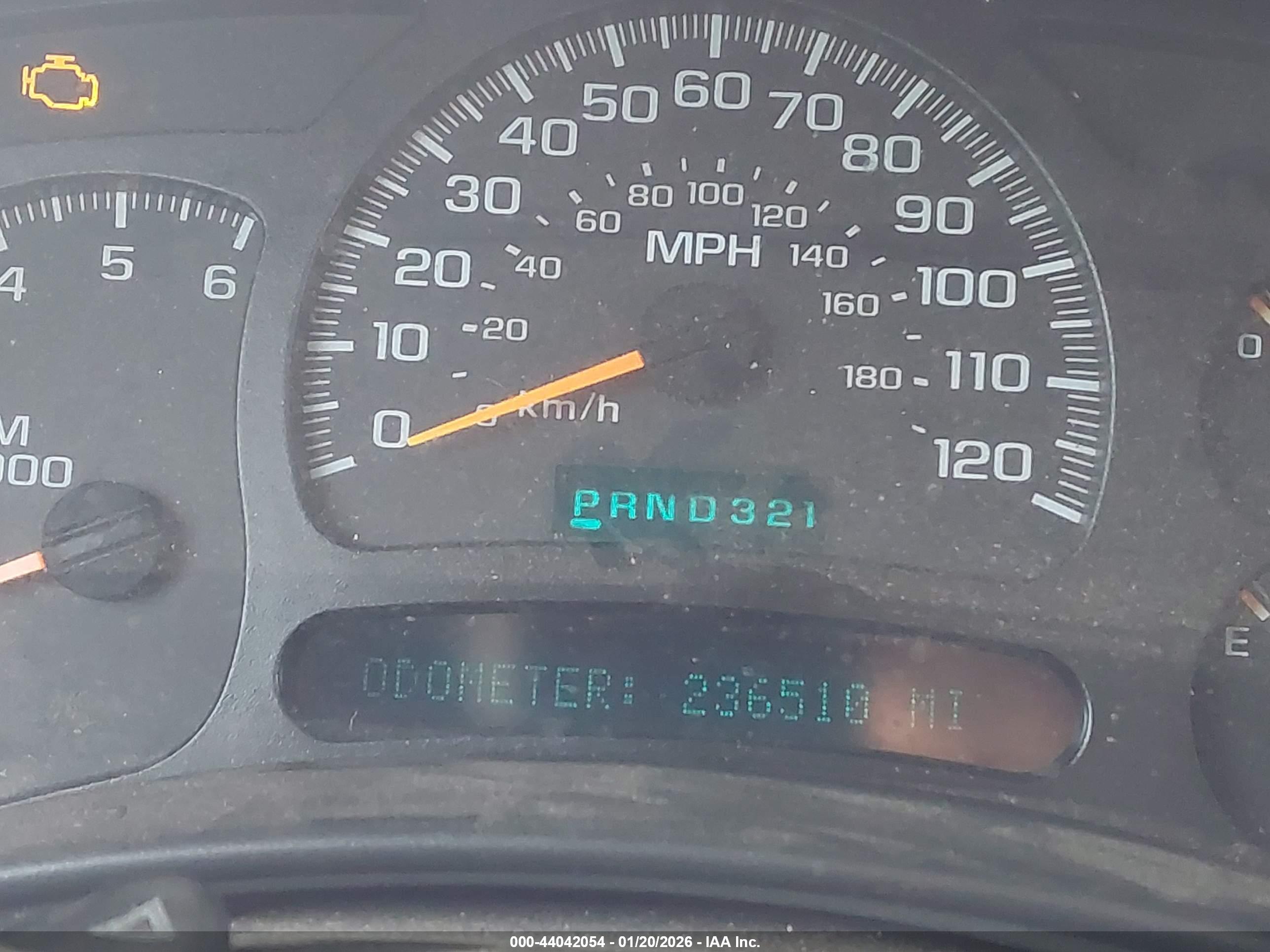 CHEVROLET SILVERADO image 7