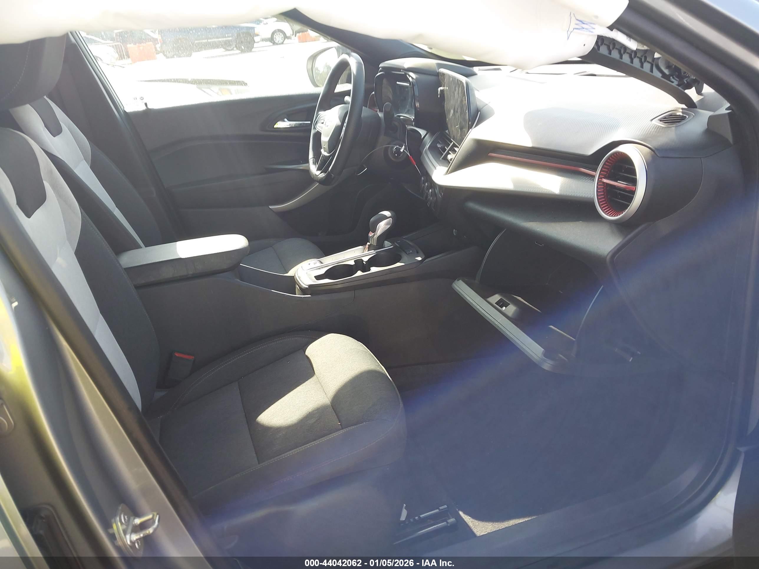 CHEVROLET TRAX image 5