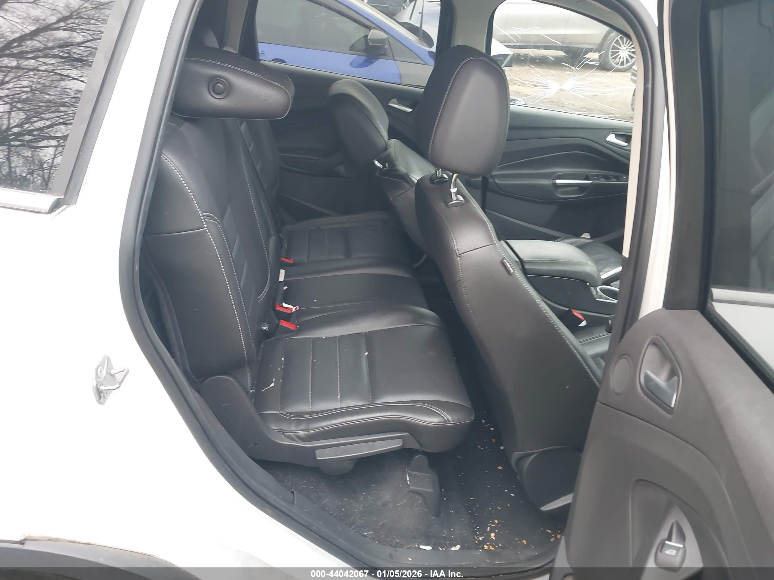 FORD ESCAPE image 8