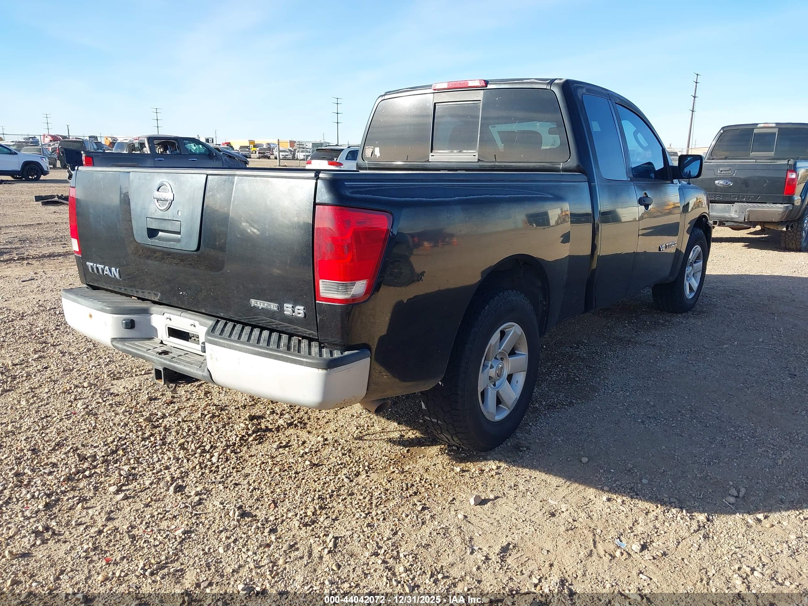 NISSAN TITAN image 4